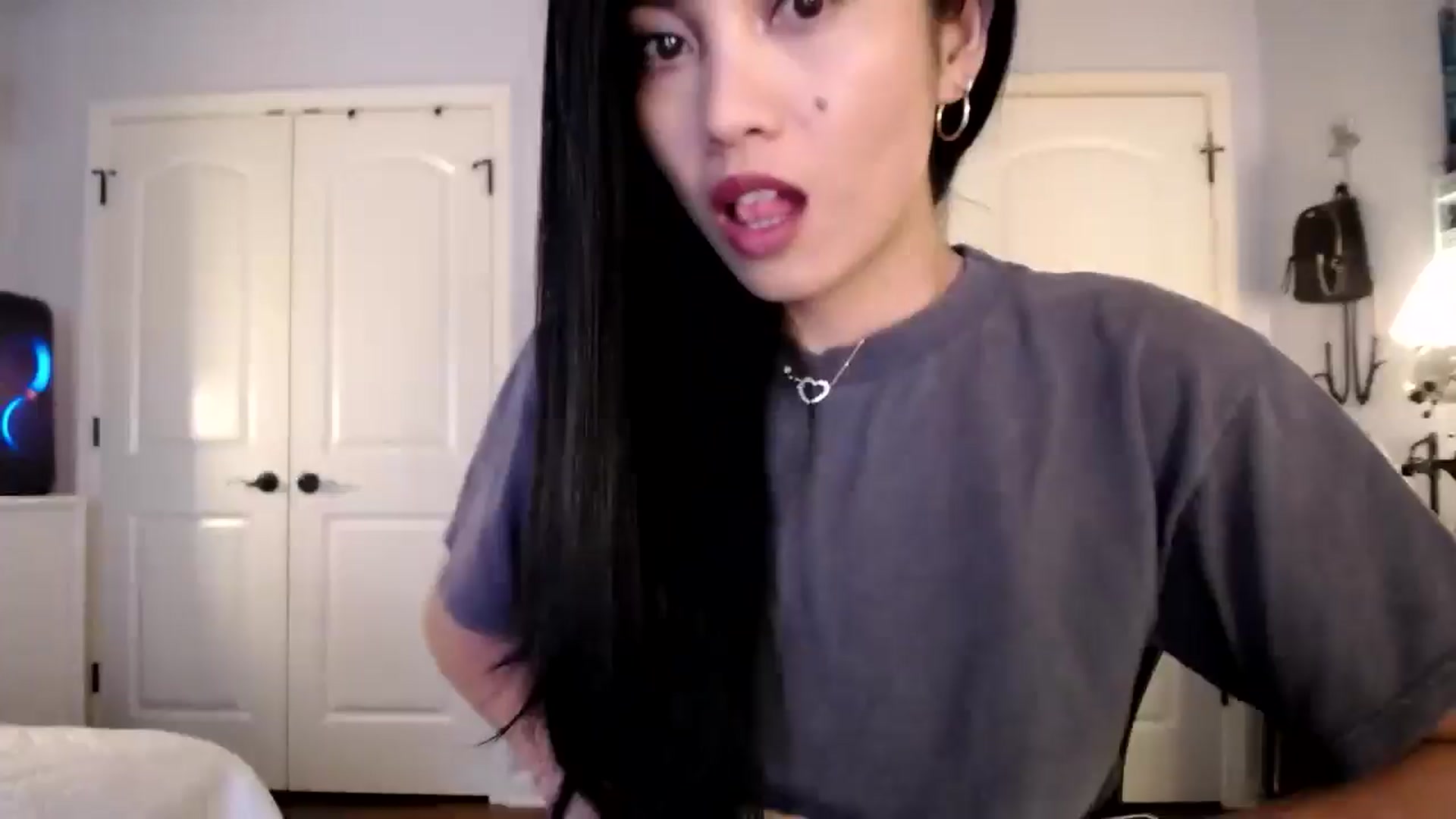 Gallery image thumbnail from AsianLuv_4U's myfreecams stream on, 03/27/2025, 16:44 image 1 of 20