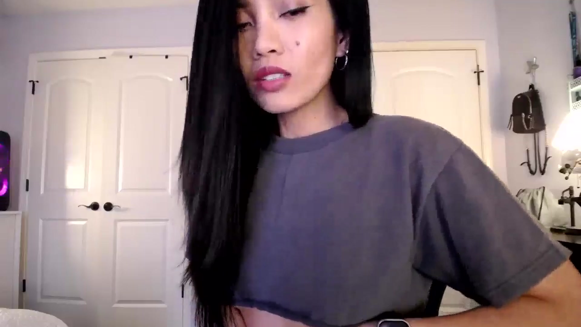 Gallery image thumbnail from AsianLuv_4U's myfreecams stream on, 03/27/2025, 19:13 image 9 of 20