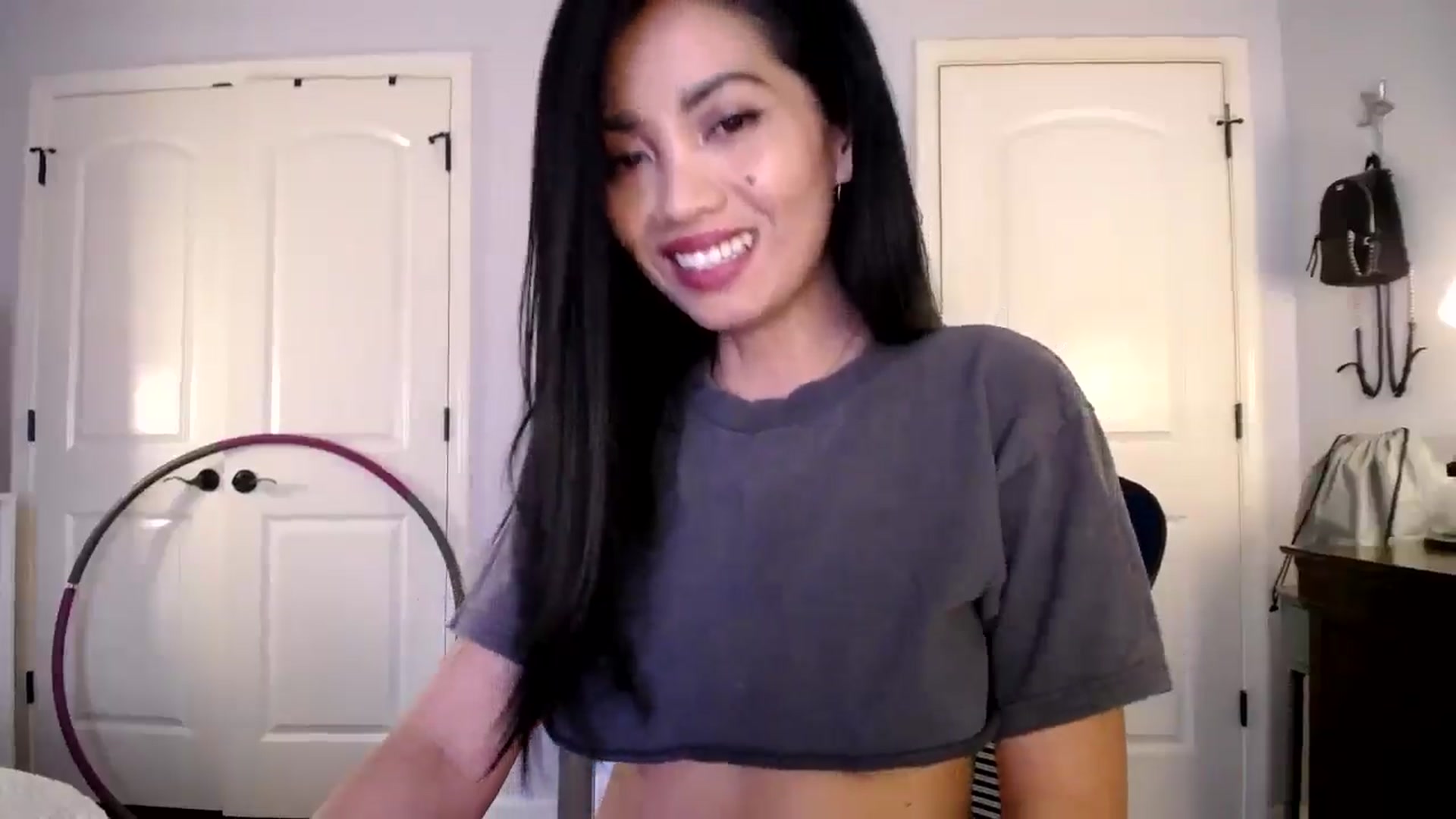 Gallery image thumbnail from AsianLuv_4U's myfreecams stream on, 03/27/2025, 19:13 image 20 of 20