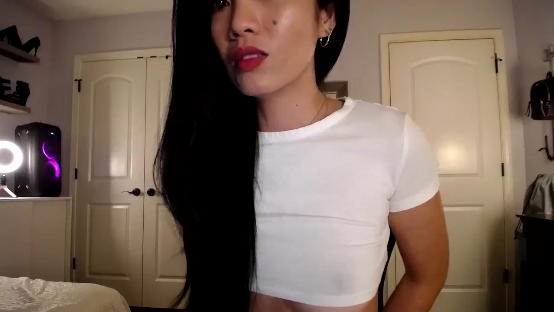 Gallery image thumbnail from AsianLuv_4U's myfreecams stream on, 04/14/2025, 24:46 image 20 of 20