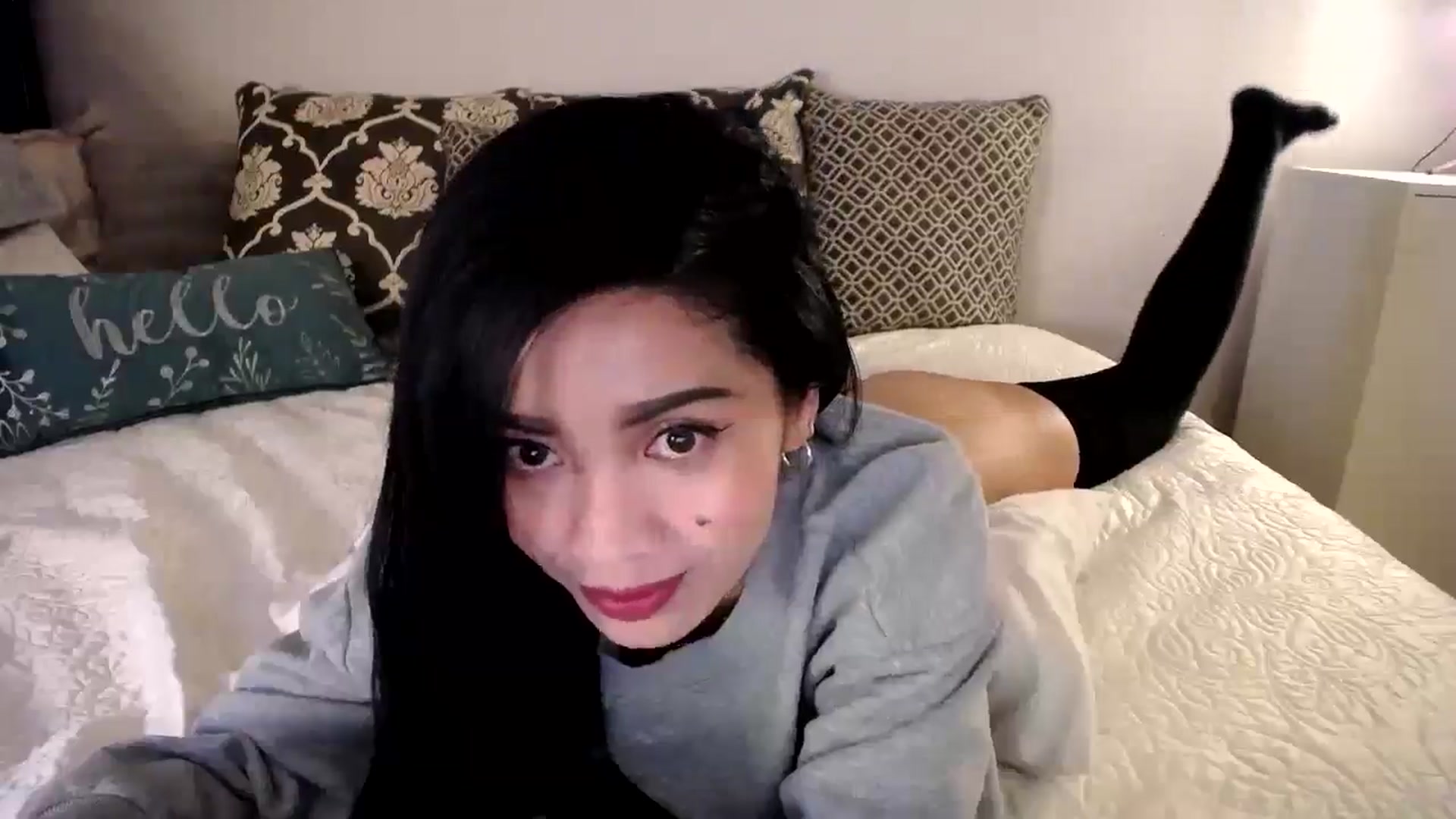 Gallery image thumbnail from AsianLuv_4U's myfreecams stream on, 04/28/2025, 18:47 image 2 of 20