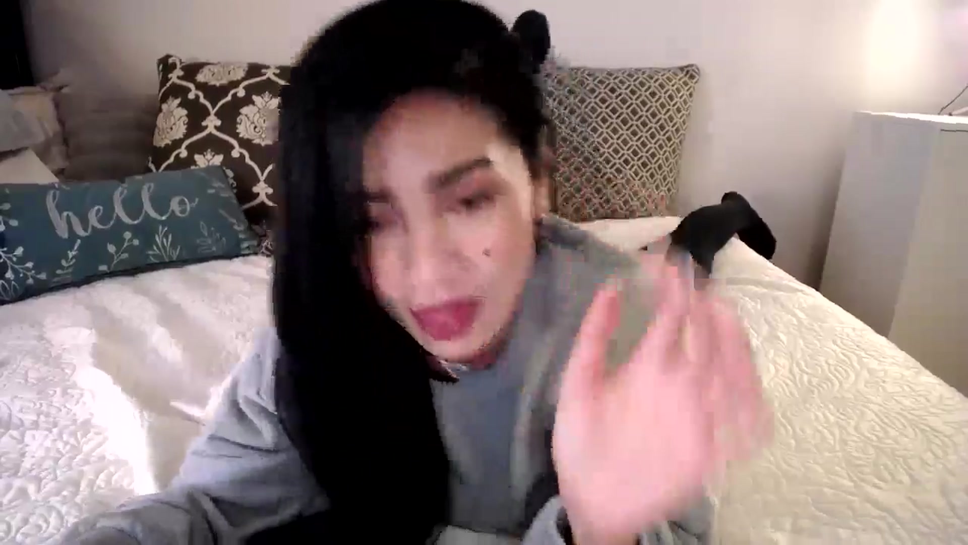 Gallery image thumbnail from AsianLuv_4U's myfreecams stream on, 04/28/2025, 18:47 image 4 of 20