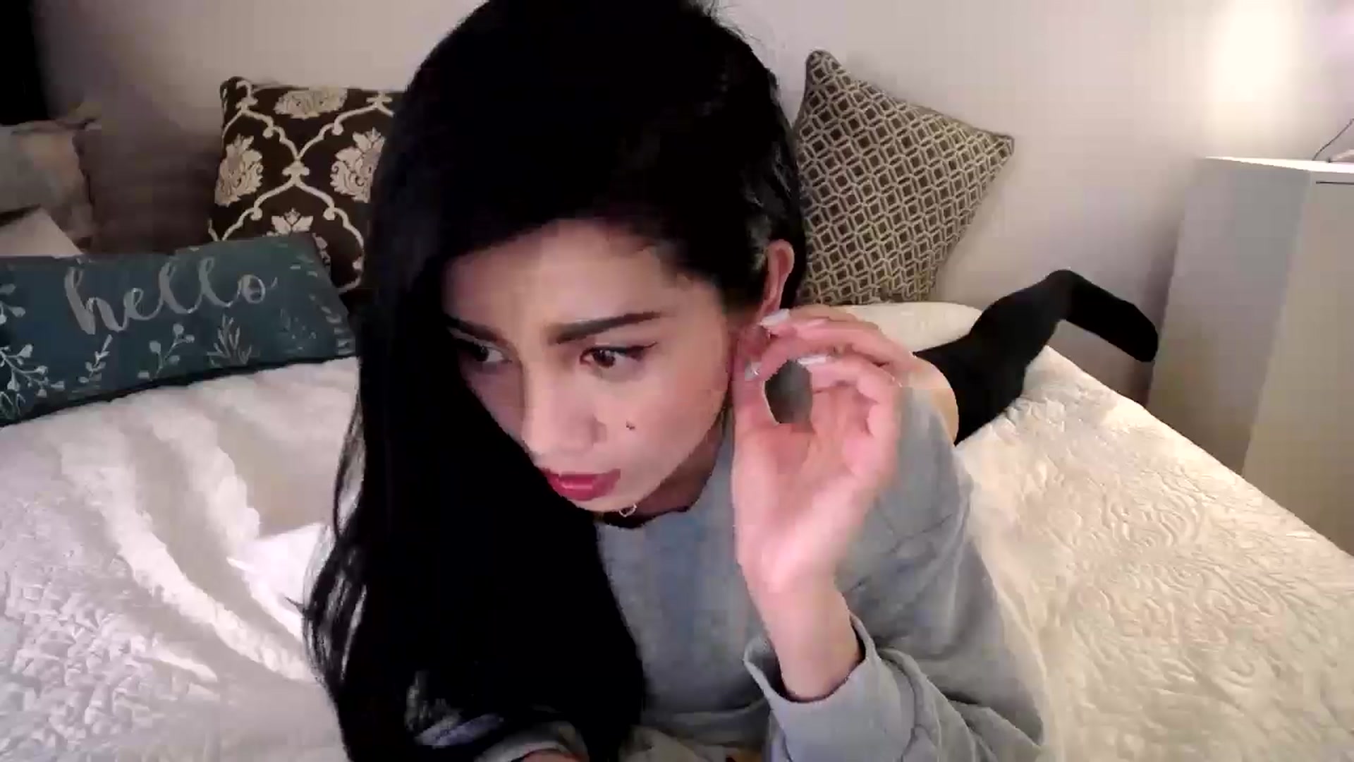 Gallery image thumbnail from AsianLuv_4U's myfreecams stream on, 04/28/2025, 18:47 image 14 of 20