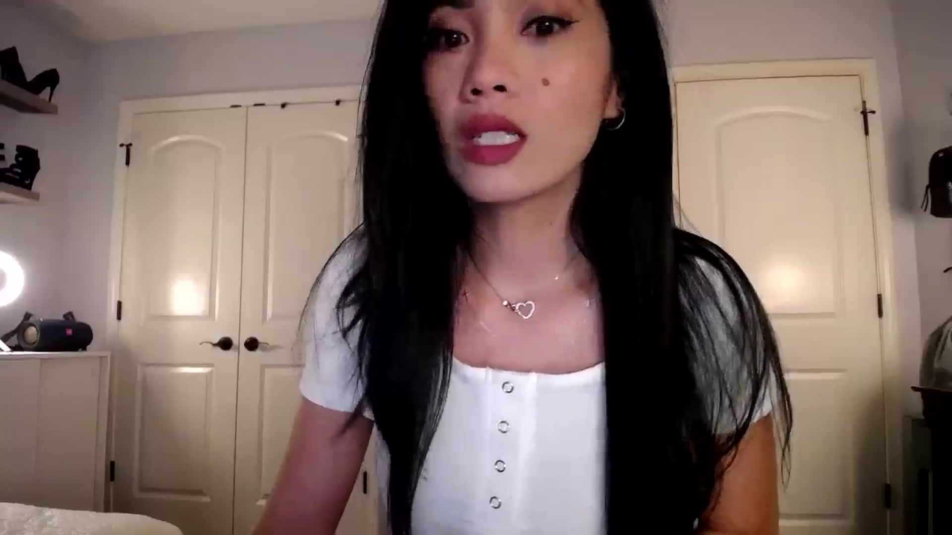 Gallery image thumbnail from AsianLuv_4U's myfreecams stream on, 05/08/2025, 14:15 image 2 of 20