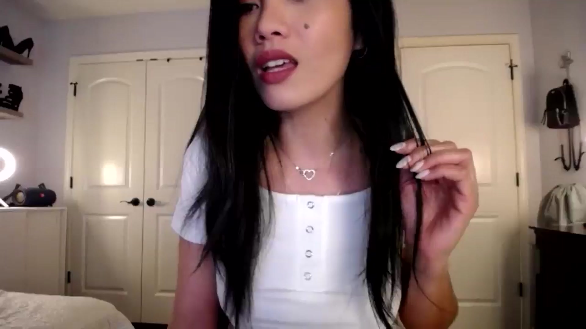 Gallery image thumbnail from AsianLuv_4U's myfreecams stream on, 05/08/2025, 15:29 image 9 of 20