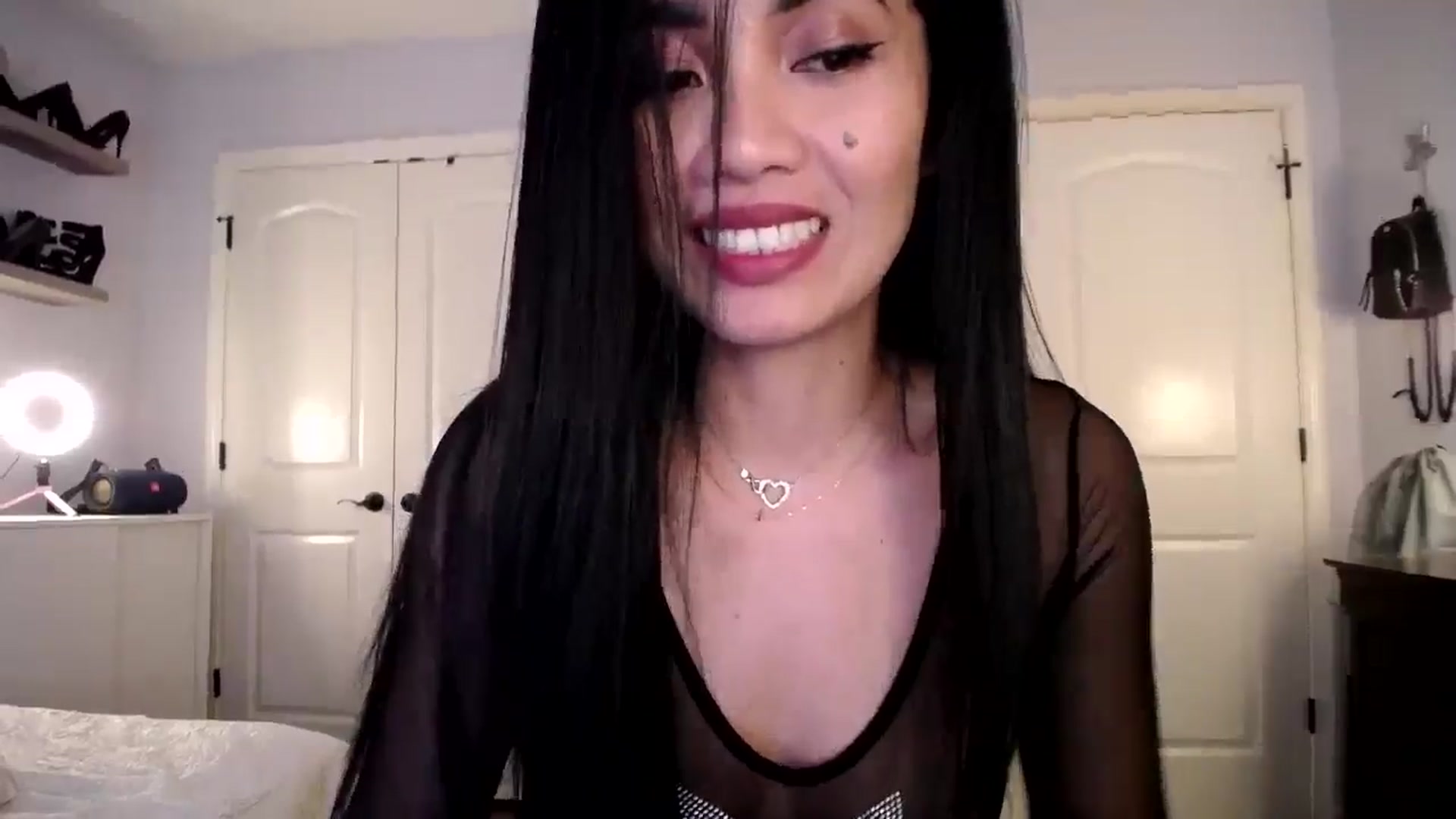 Gallery image thumbnail from AsianLuv_4U's myfreecams stream on, 06/12/2025, 19:48 image 15 of 20