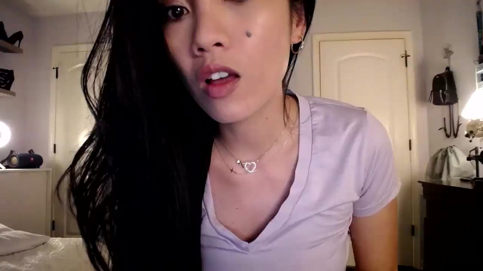 Gallery image thumbnail from AsianLuv_4U's myfreecams stream on, 06/14/2025, 15:33 image 2 of 20