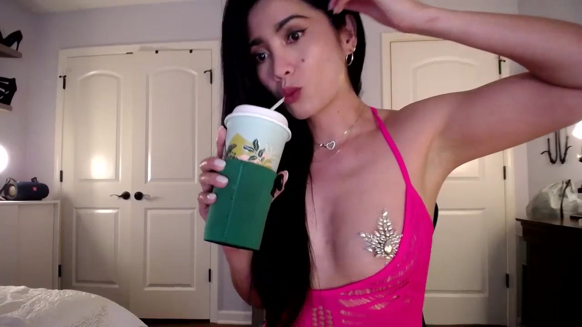 Gallery image thumbnail from AsianLuv_4U's myfreecams stream on, 07/28/2025, 17:49 image 10 of 20