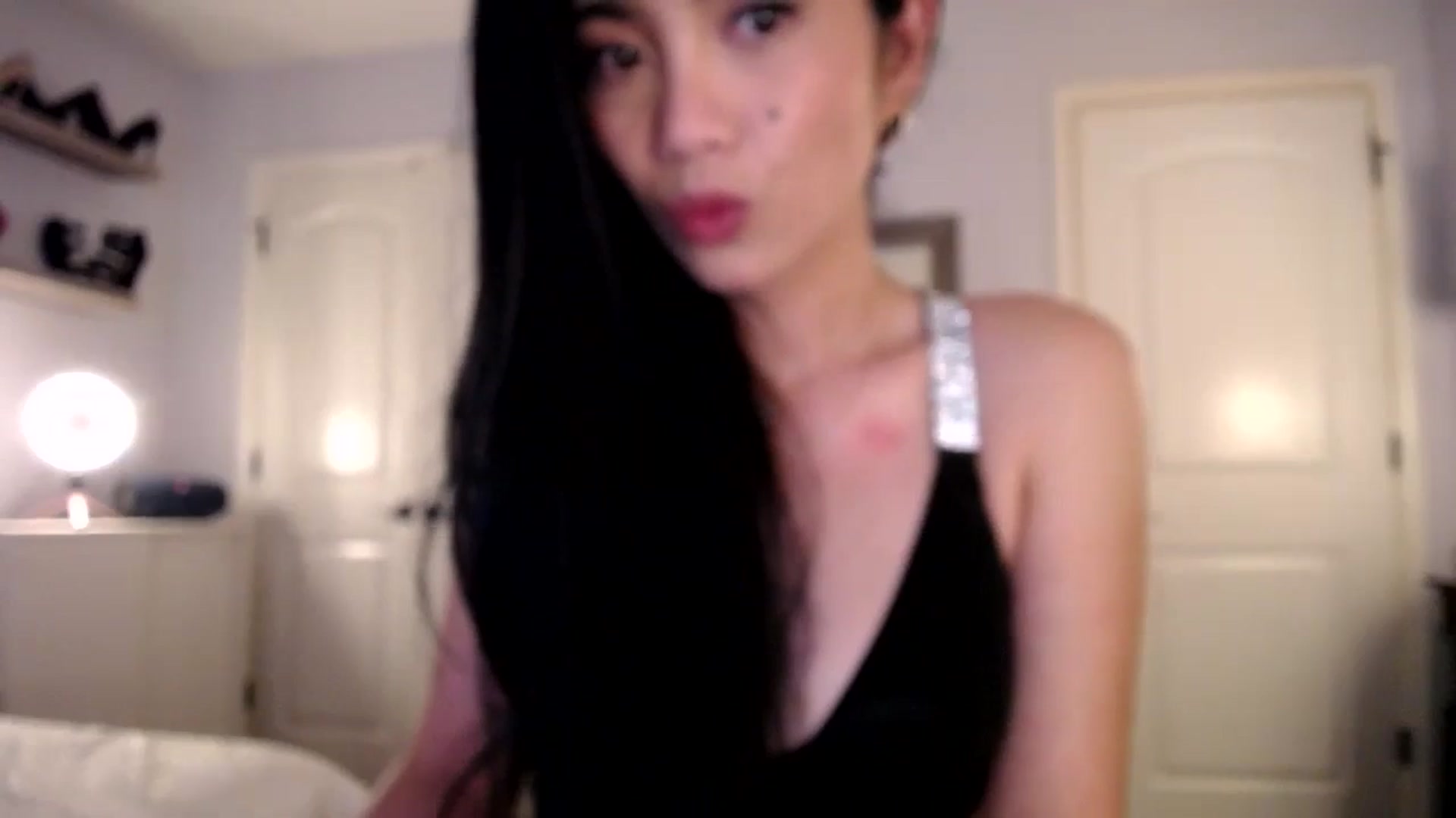 Gallery image thumbnail from AsianLuv_4U's myfreecams stream on, 08/04/2025, 15:43 image 20 of 20