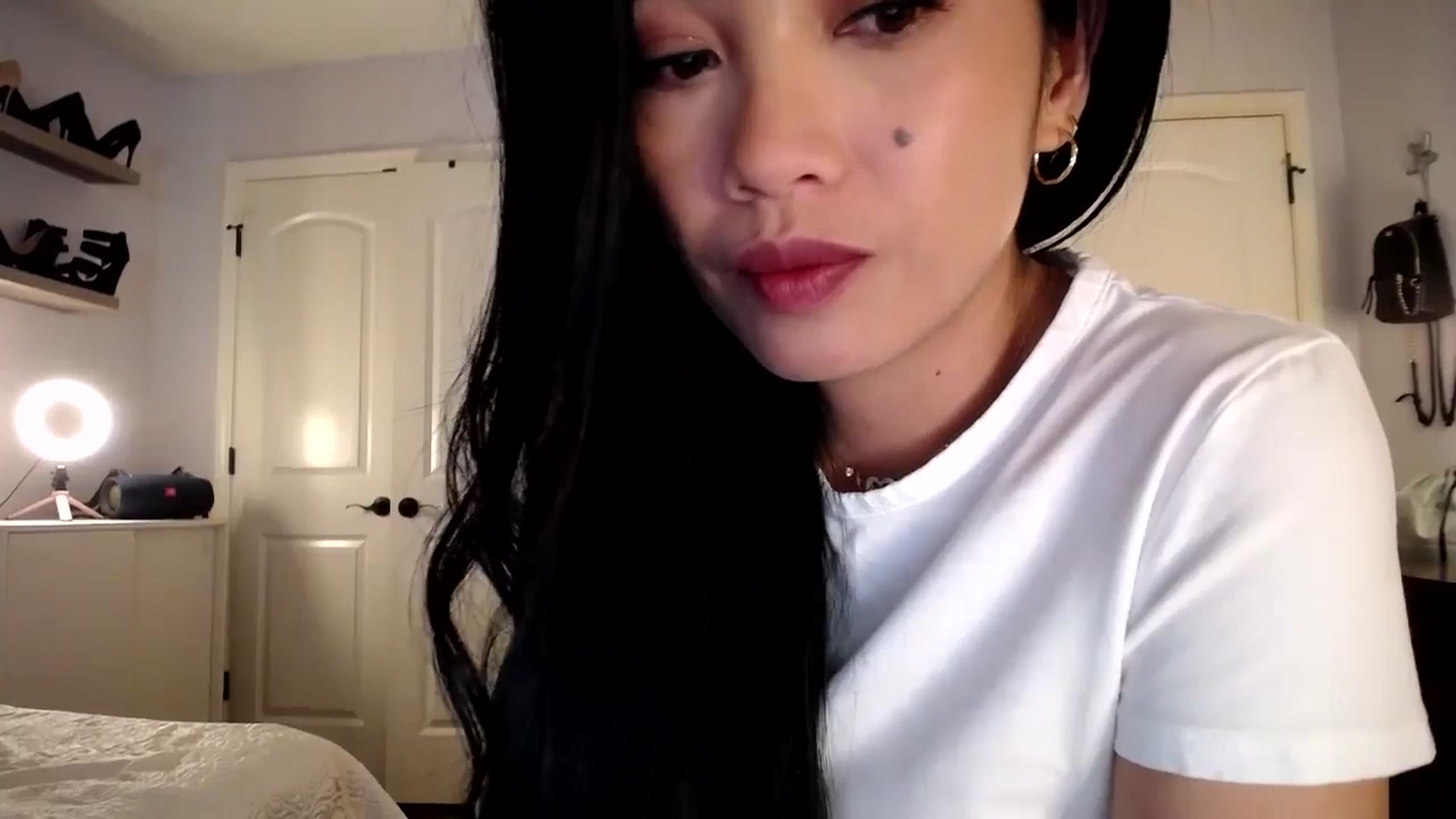 Gallery image thumbnail from AsianLuv_4U's myfreecams stream on, 08/07/2025, 15:37 image 17 of 20