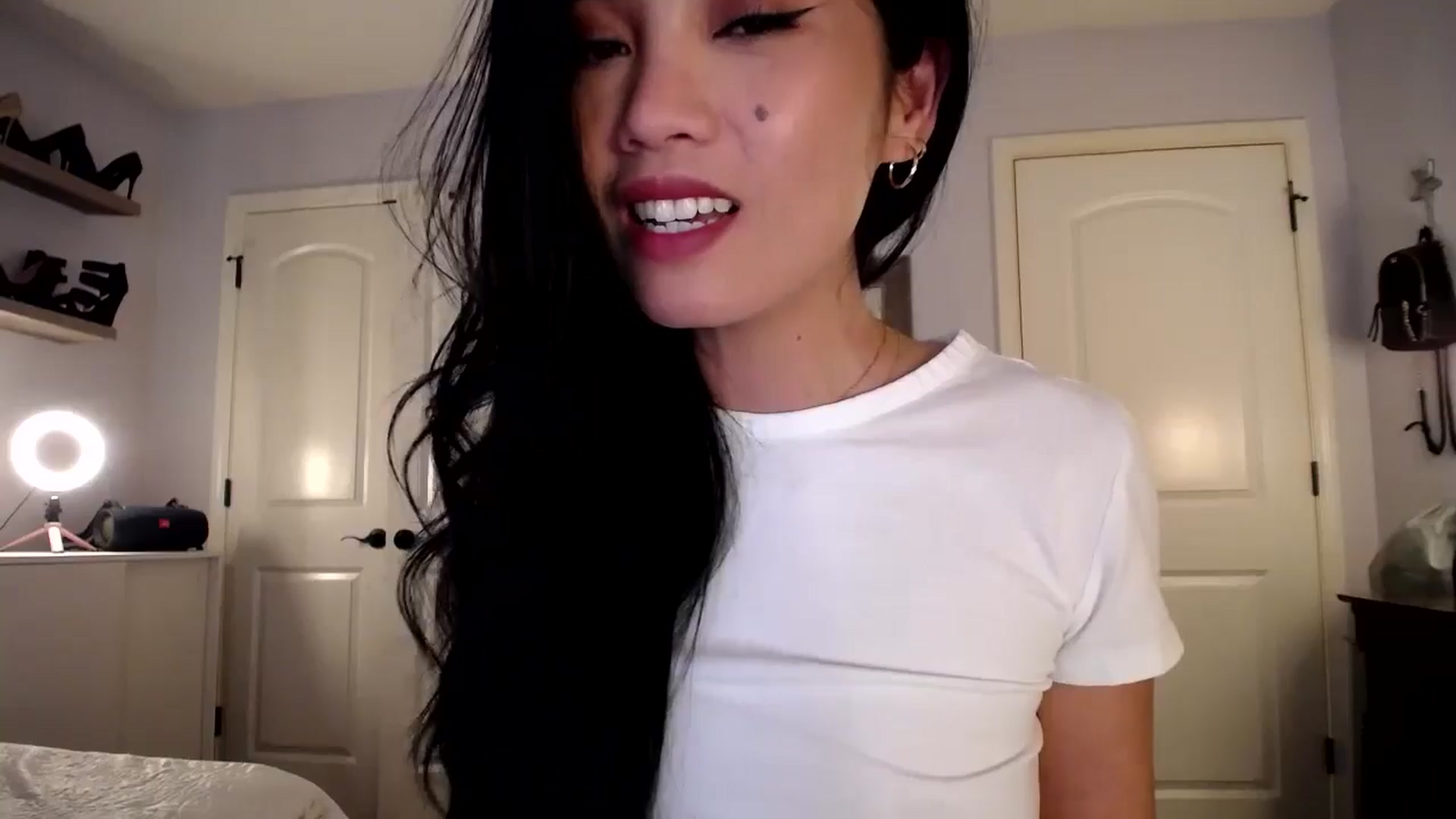 Gallery image thumbnail from AsianLuv_4U's myfreecams stream on, 08/07/2025, 16:52 image 17 of 20