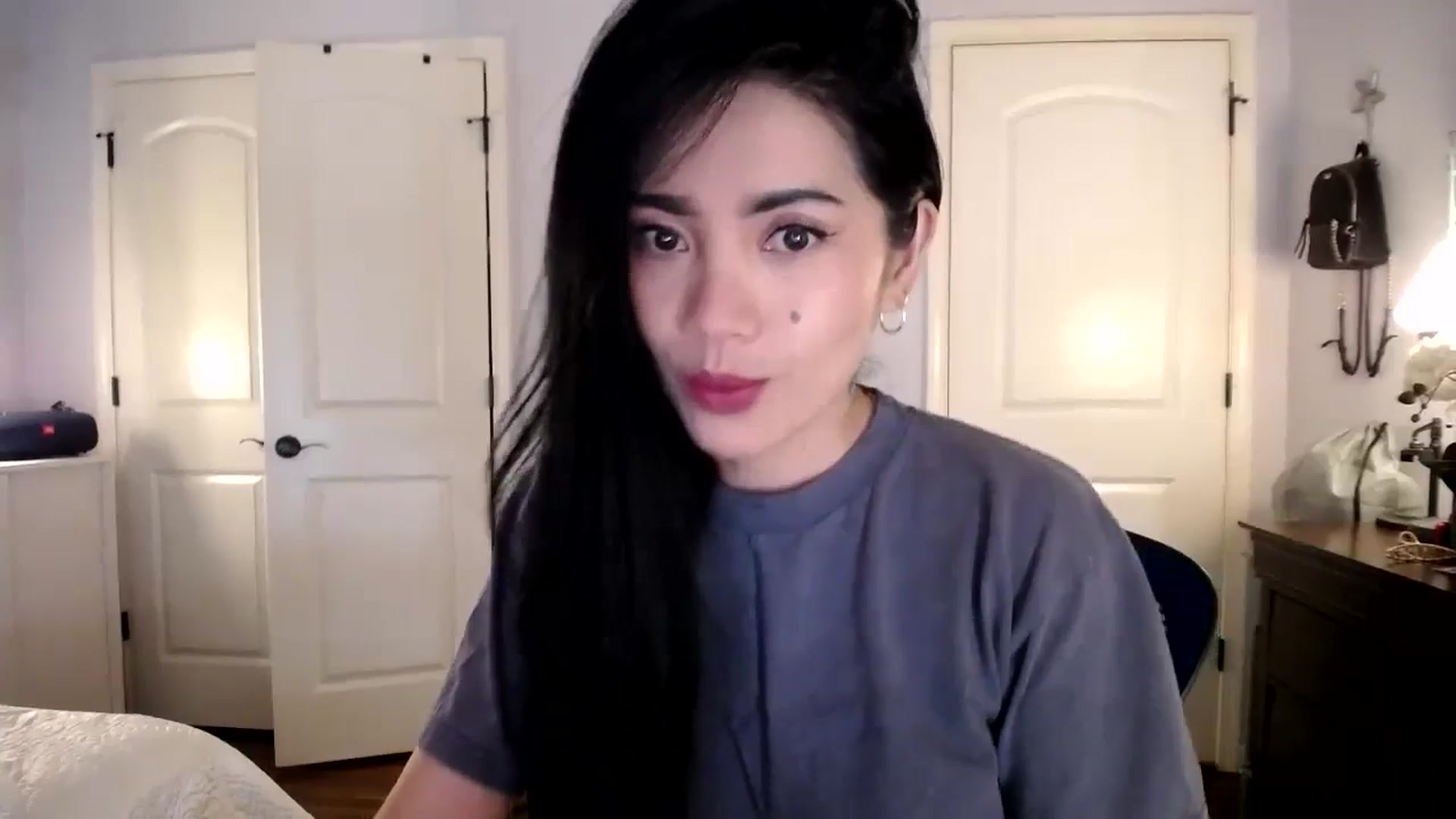 Gallery image thumbnail from AsianLuv_4U's myfreecams stream on, 08/11/2025, 15:20 image 18 of 20