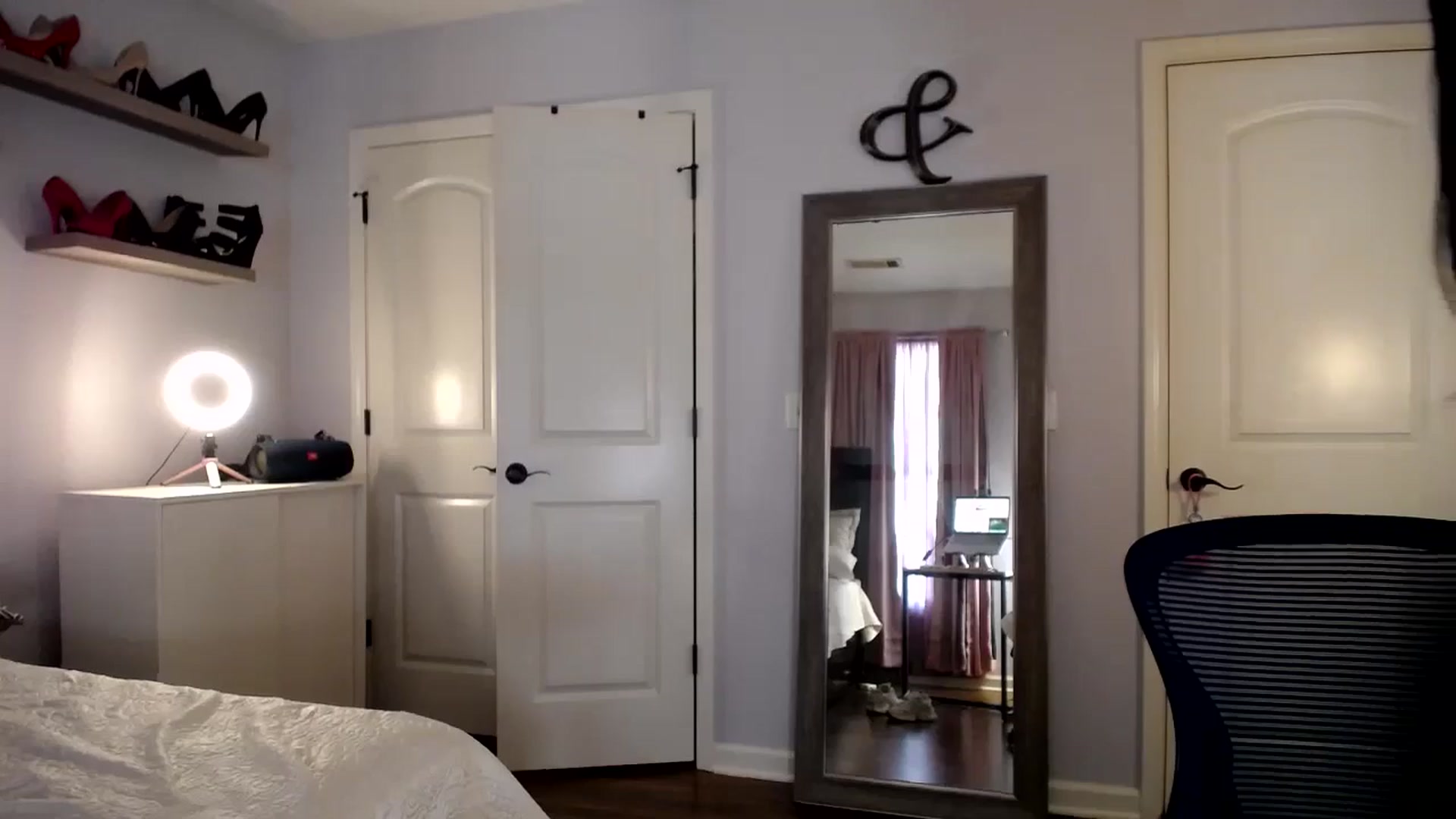 Gallery image thumbnail from AsianLuv_4U's myfreecams stream on, 08/11/2025, 15:20 image 16 of 20