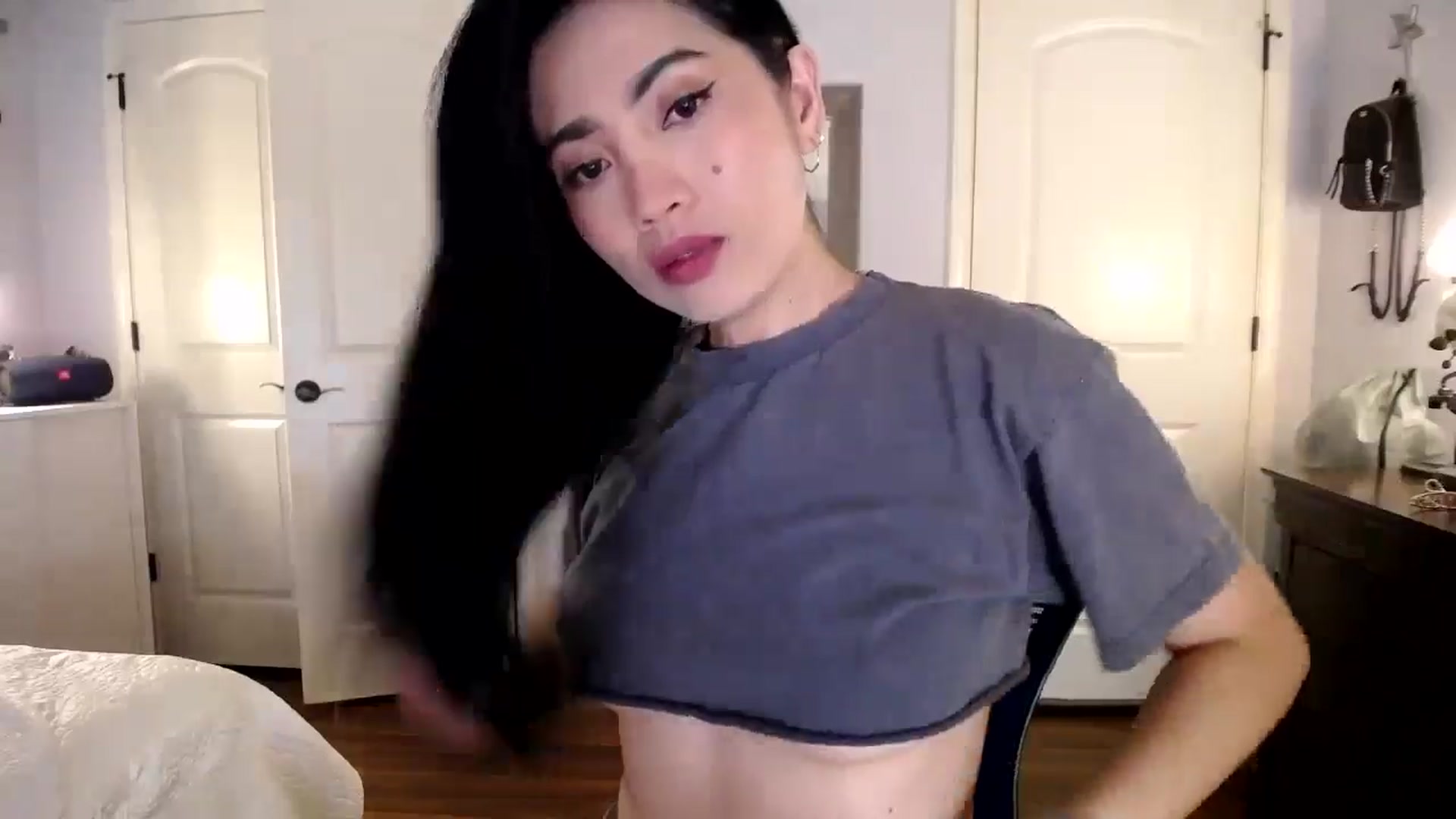 Gallery image thumbnail from AsianLuv_4U's myfreecams stream on, 08/11/2025, 15:40 image 4 of 20