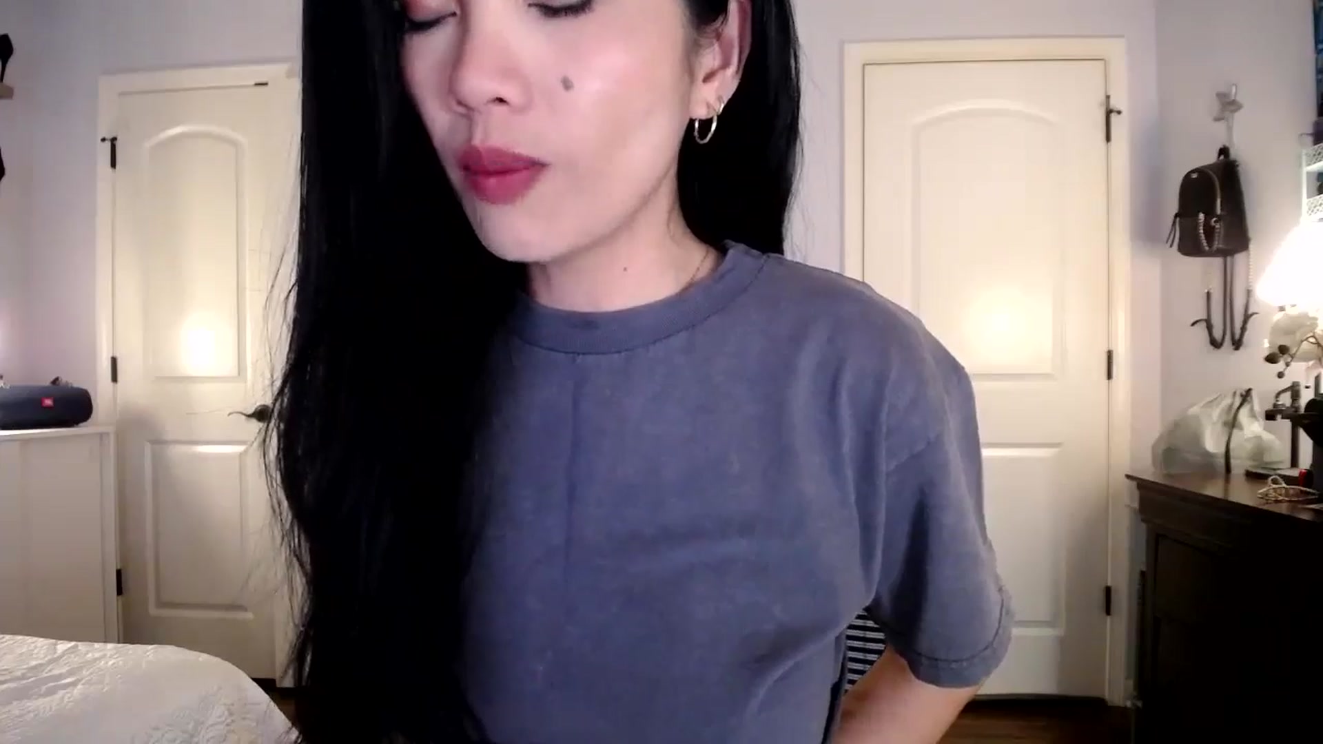 Gallery image thumbnail from AsianLuv_4U's myfreecams stream on, 08/11/2025, 17:06 image 10 of 20