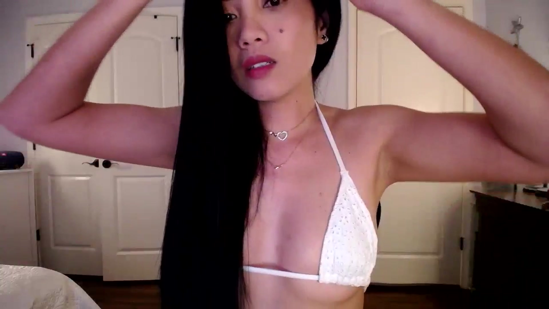 Gallery image thumbnail from AsianLuv_4U's myfreecams stream on, 08/28/2025, 18:24 image 3 of 20