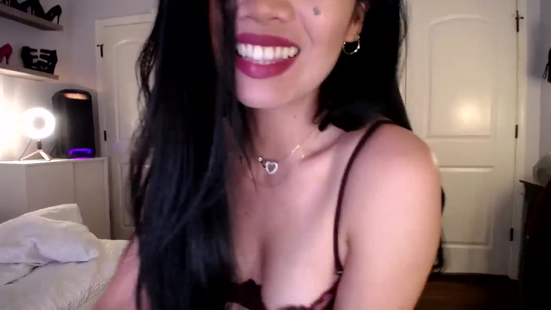Gallery image thumbnail from AsianLuv_4U's myfreecams stream on, 09/15/2025, 19:12 image 20 of 20