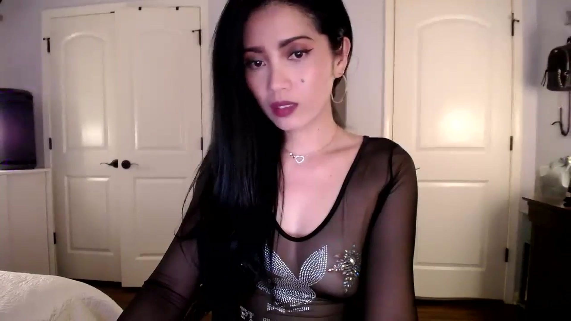 Gallery image thumbnail from AsianLuv_4U's myfreecams stream on, 09/22/2025, 18:02 image 17 of 20