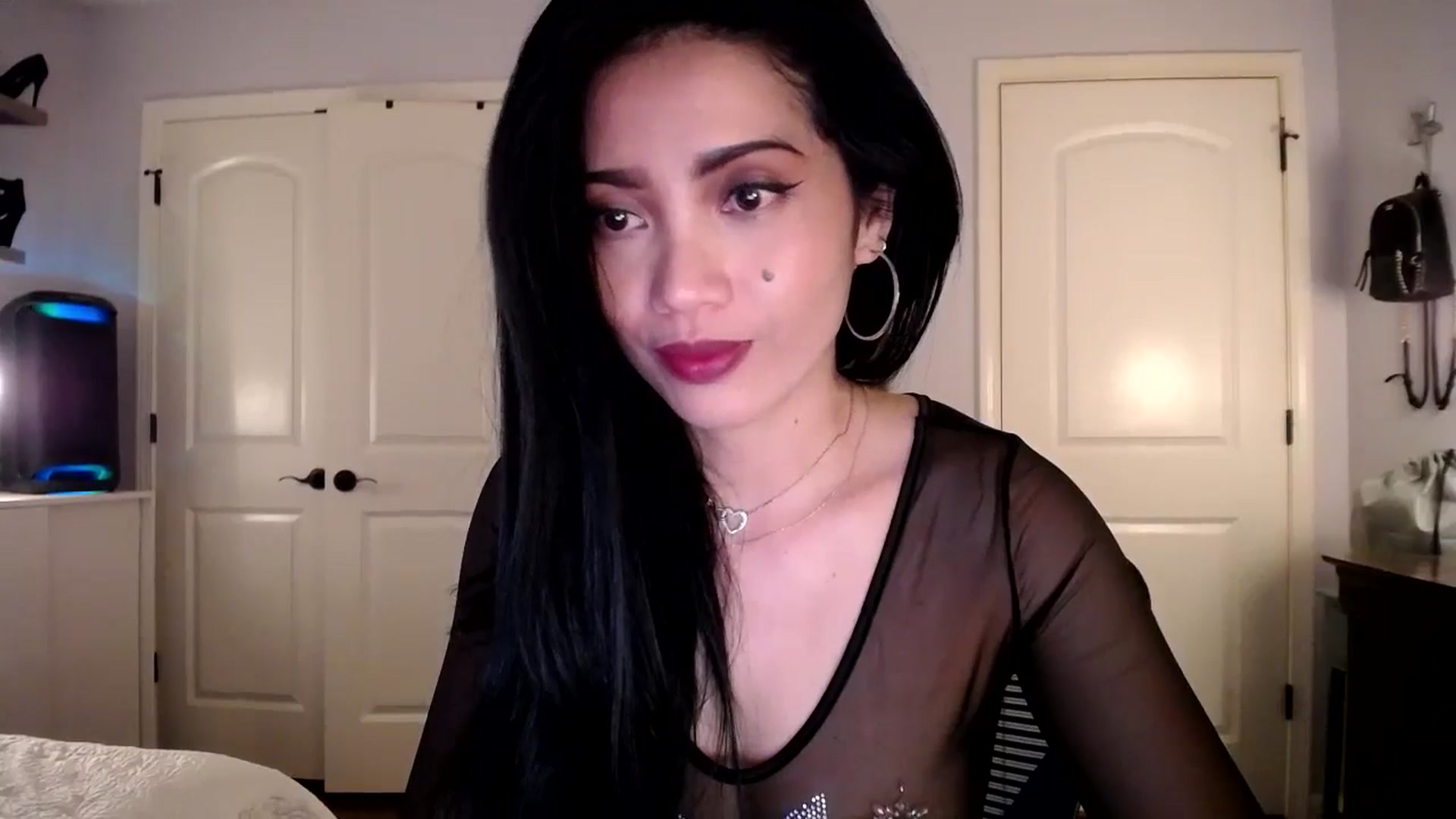 Gallery image thumbnail from AsianLuv_4U's myfreecams stream on, 09/22/2025, 19:24 image 10 of 20