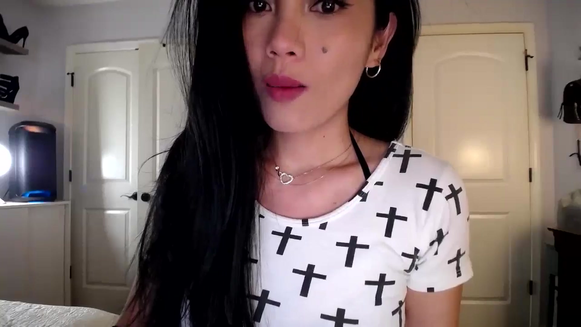 Gallery image thumbnail from AsianLuv_4U's myfreecams stream on, 10/02/2025, 14:50 image 5 of 20