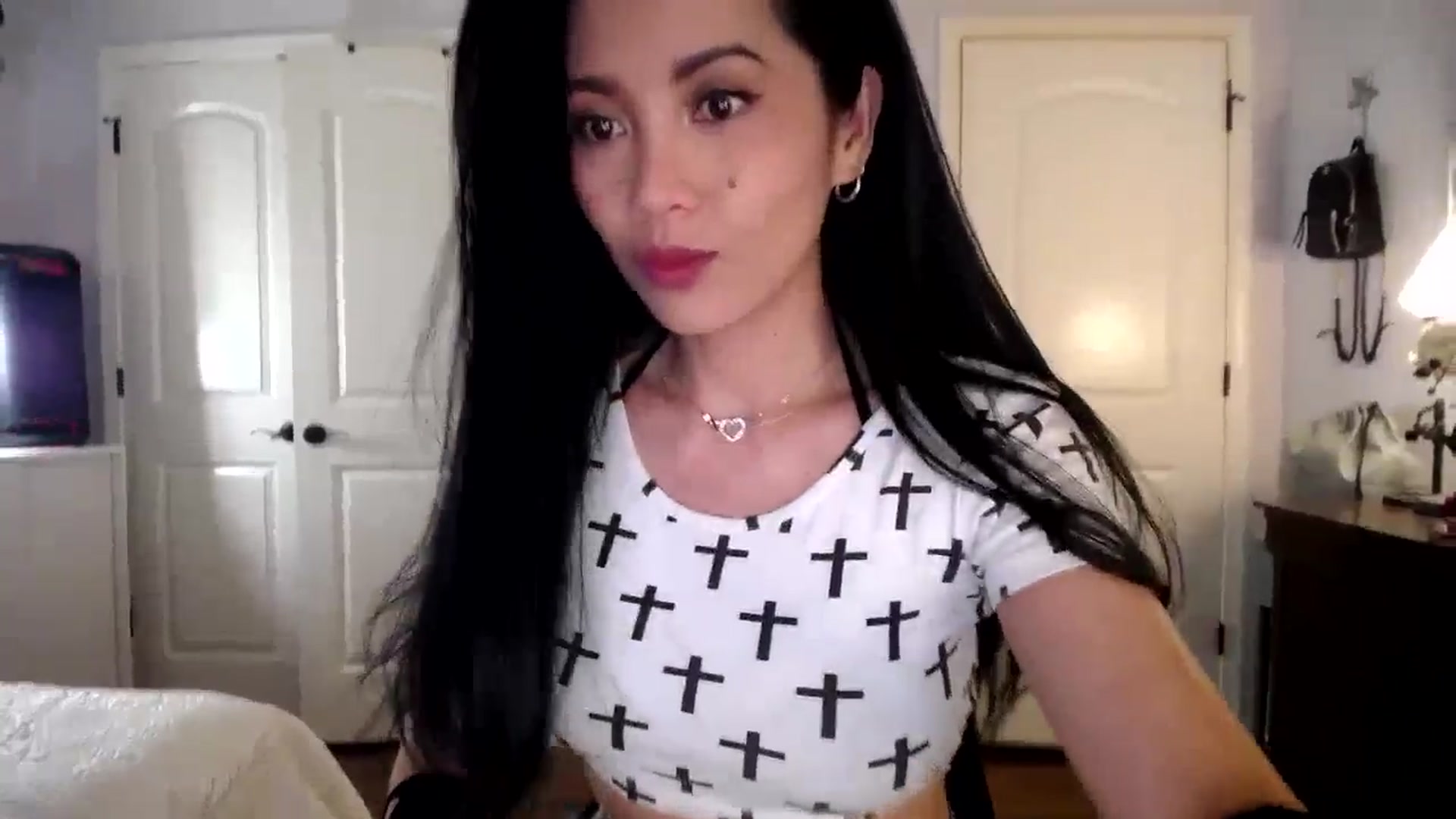 Gallery image thumbnail from AsianLuv_4U's myfreecams stream on, 10/02/2025, 14:50 image 9 of 20