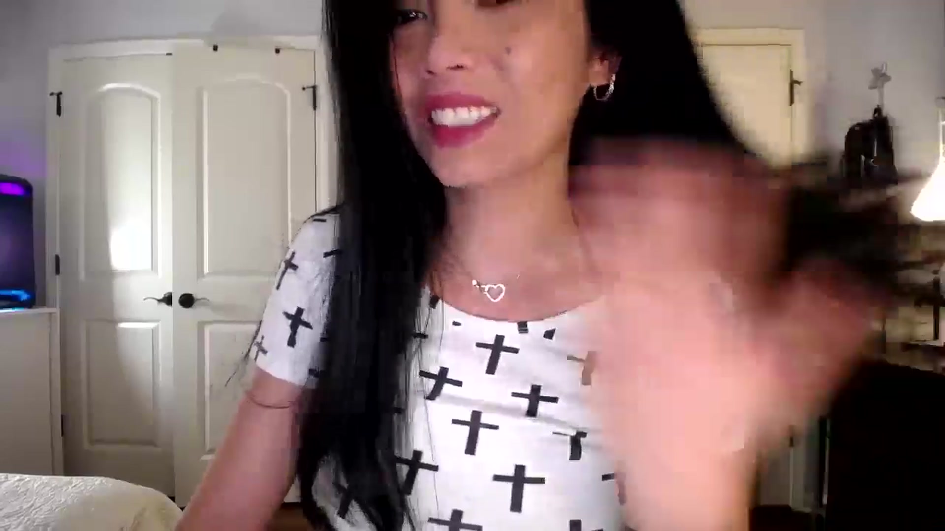 Gallery image thumbnail from AsianLuv_4U's myfreecams stream on, 10/02/2025, 15:18 image 3 of 20
