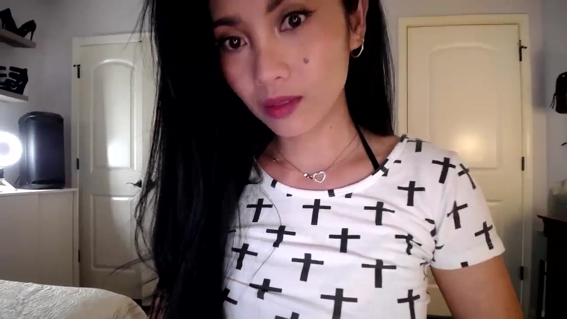 Gallery image thumbnail from AsianLuv_4U's myfreecams stream on, 10/02/2025, 16:02 image 9 of 20
