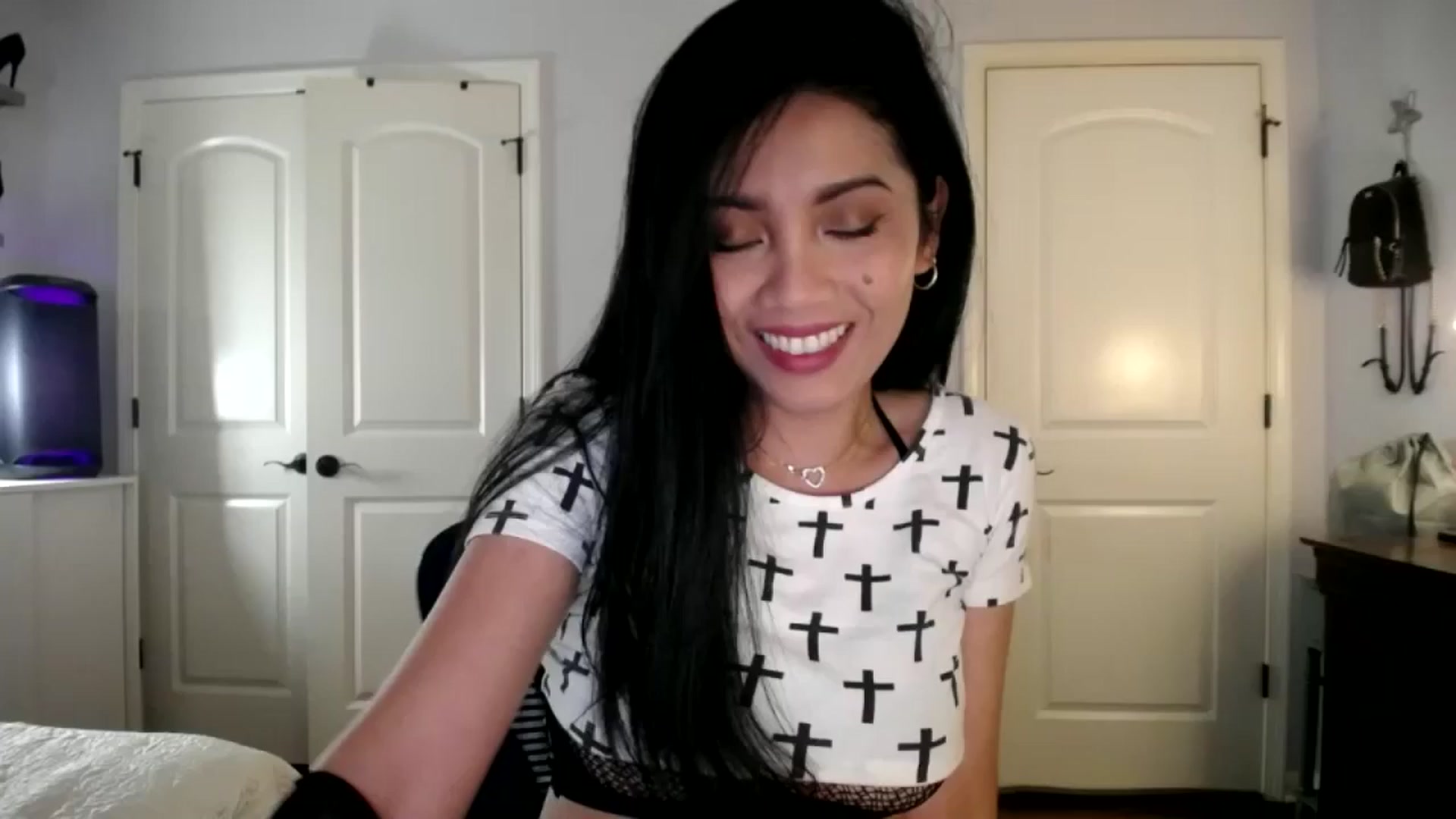 Gallery image thumbnail from AsianLuv_4U's myfreecams stream on, 10/02/2025, 16:02 image 1 of 20
