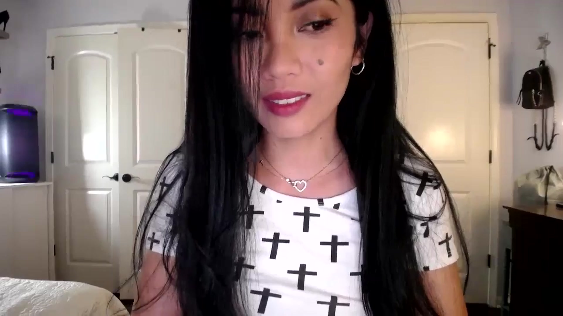 Gallery image thumbnail from AsianLuv_4U's myfreecams stream on, 10/02/2025, 16:02 image 2 of 20