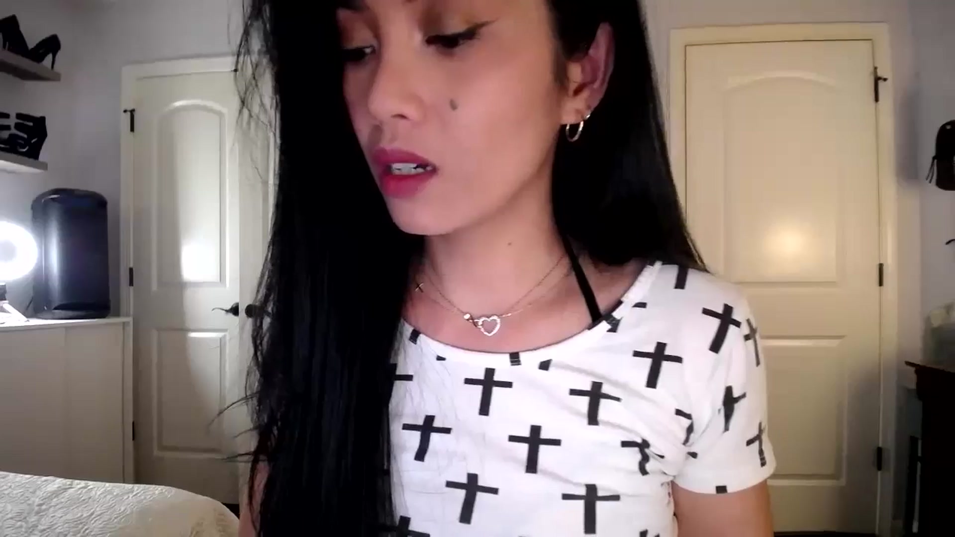Gallery image thumbnail from AsianLuv_4U's myfreecams stream on, 10/02/2025, 16:02 image 10 of 20