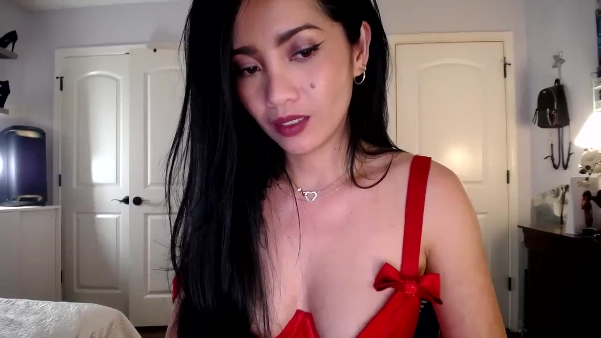 Gallery image thumbnail from AsianLuv_4U's myfreecams stream on, 10/13/2025, 18:43 image 14 of 20