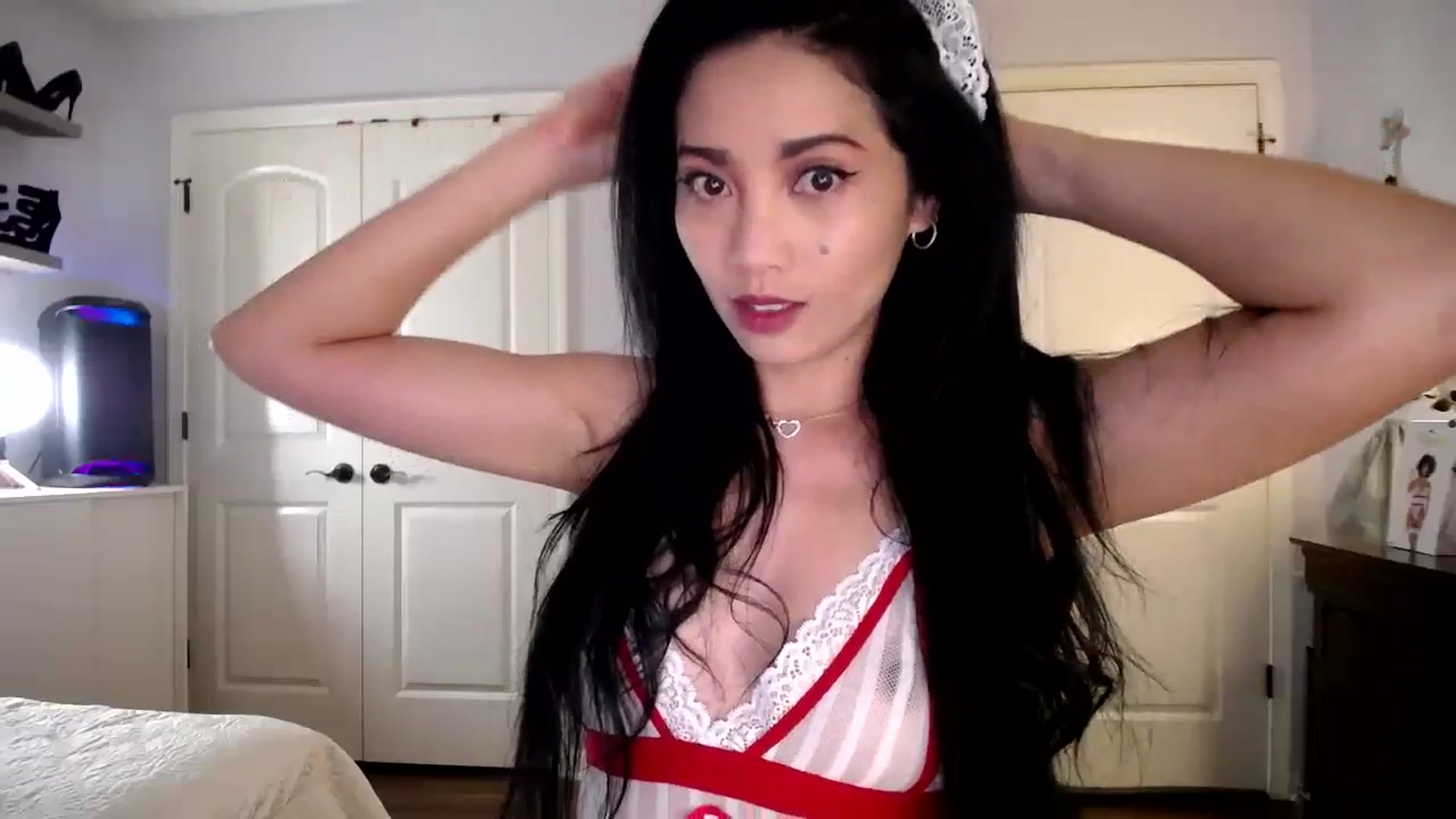 Gallery image thumbnail from AsianLuv_4U's myfreecams stream on, 10/30/2025, 16:19 image 5 of 20