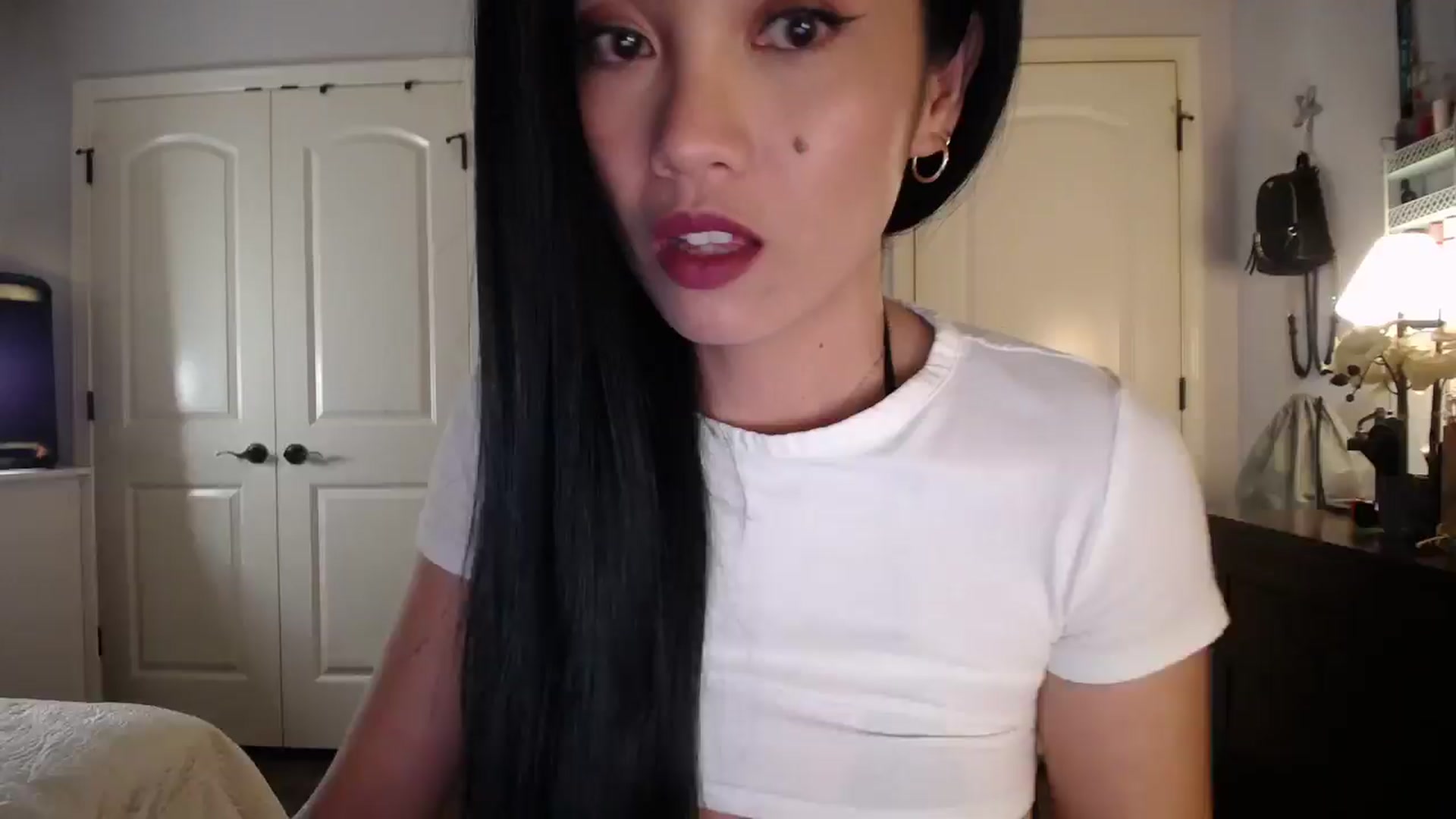 Gallery image thumbnail from AsianLuv_4U's myfreecams stream on, 11/07/2025, 23:17 image 17 of 20