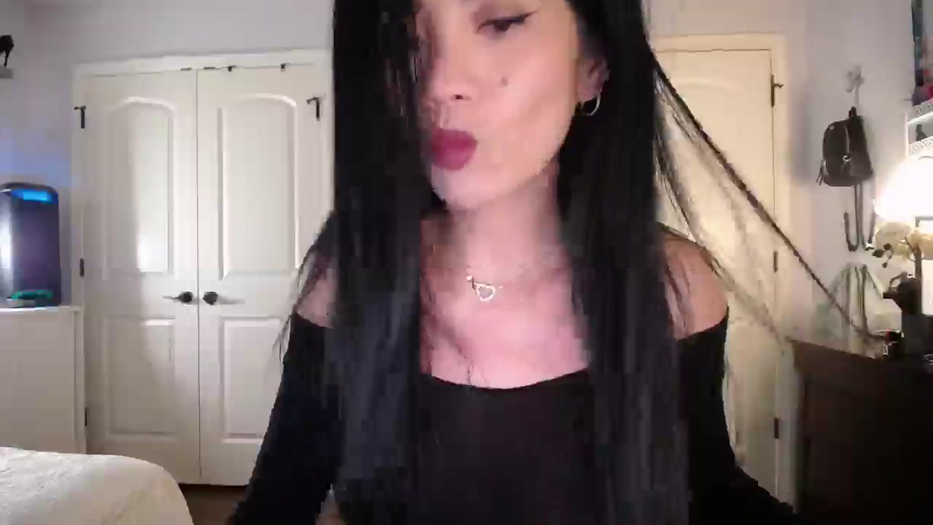 Gallery image thumbnail from AsianLuv_4U's myfreecams stream on, 11/10/2025, 17:49 image 7 of 20