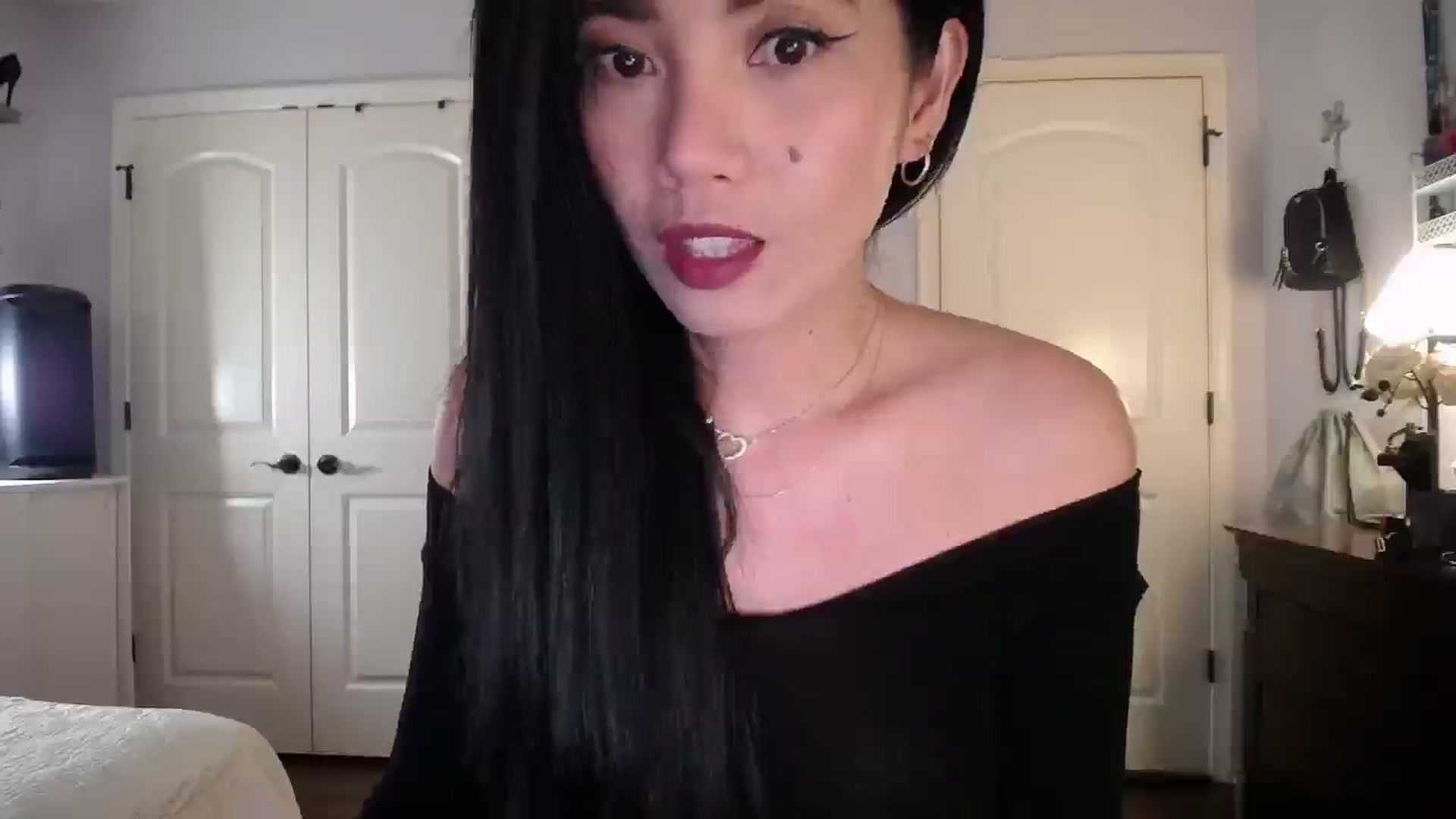 Gallery image thumbnail from AsianLuv_4U's myfreecams stream on, 11/10/2025, 17:49 image 3 of 20