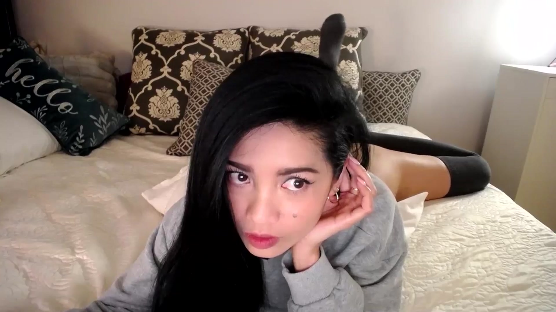 Gallery image thumbnail from AsianLuv_4U's myfreecams stream on, 11/13/2025, 16:08 image 12 of 20