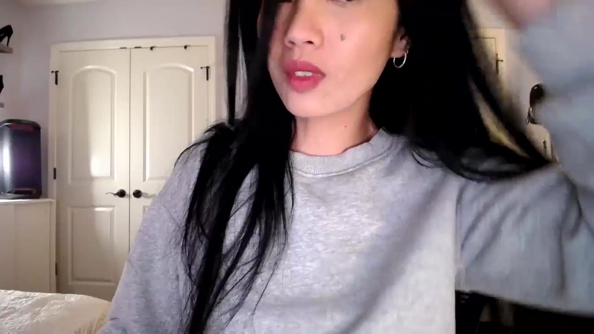 Gallery image thumbnail from AsianLuv_4U's myfreecams stream on, 11/13/2025, 16:49 image 16 of 20
