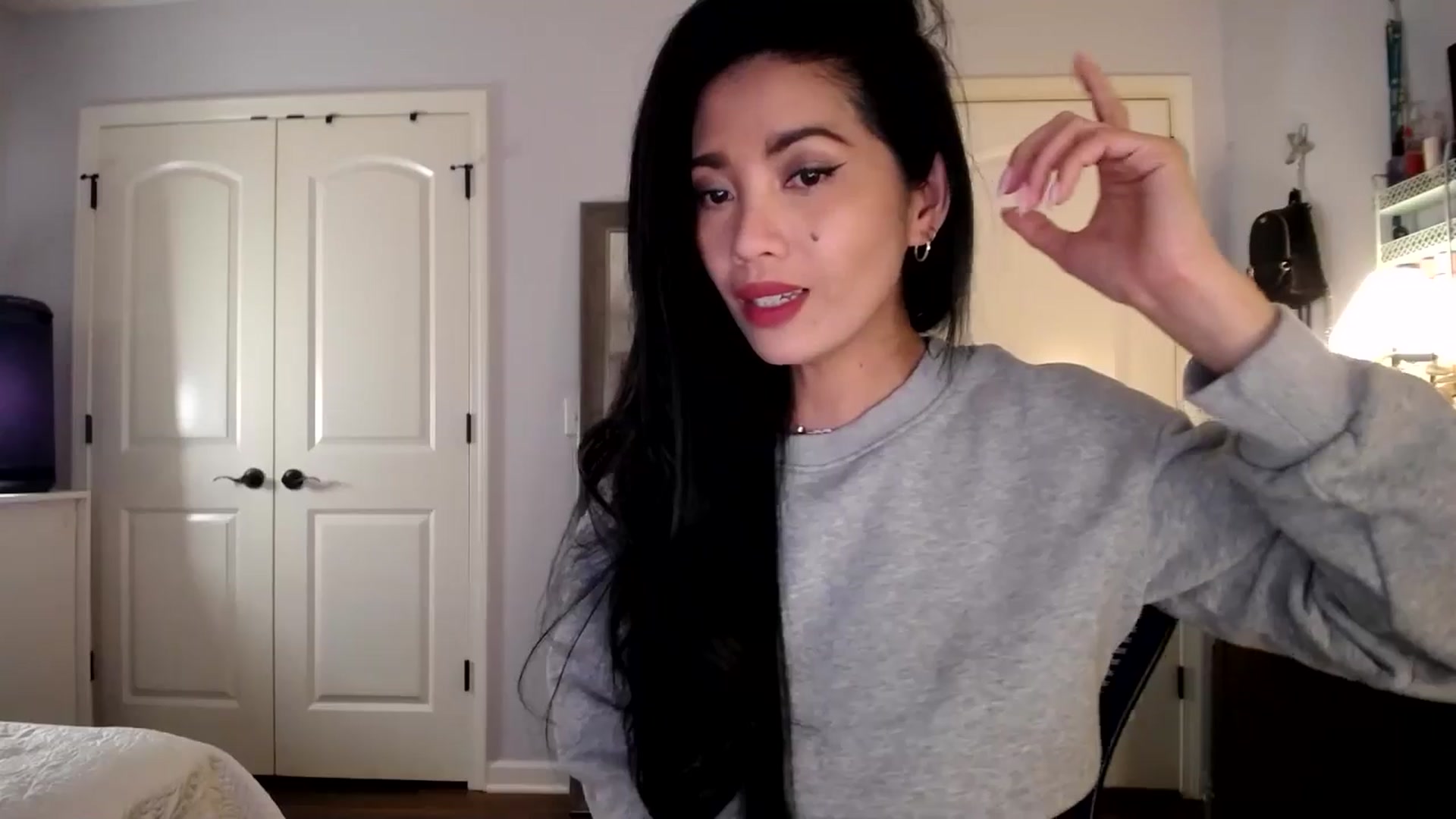 Gallery image thumbnail from AsianLuv_4U's myfreecams stream on, 11/13/2025, 17:35 image 16 of 20
