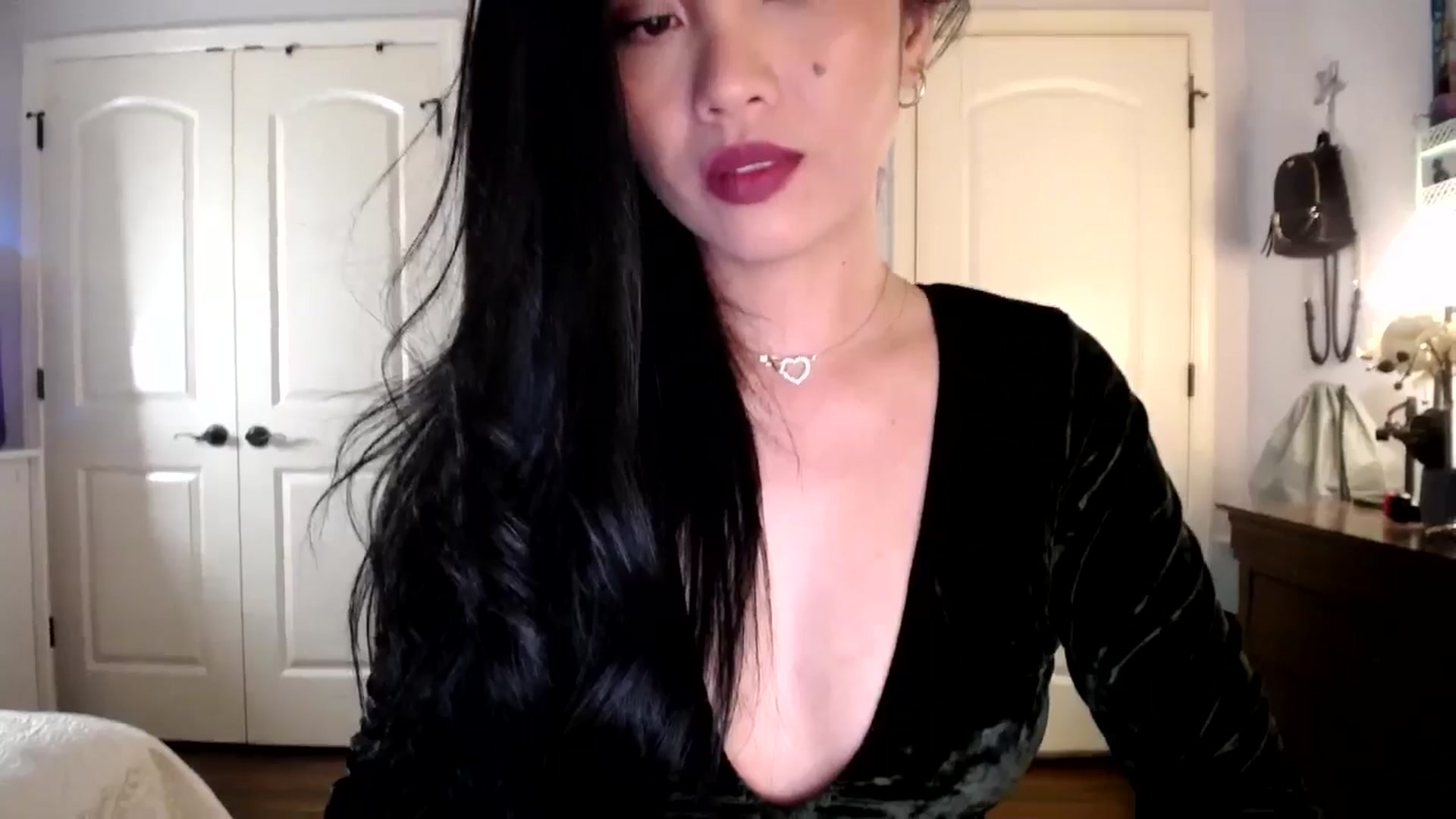 Gallery image thumbnail from AsianLuv_4U's myfreecams stream on, 11/20/2025, 17:29 image 20 of 20