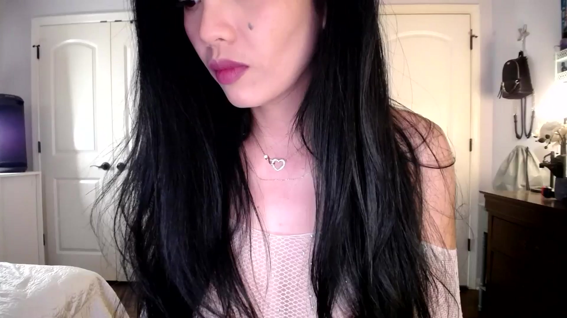 Gallery image thumbnail from AsianLuv_4U's myfreecams stream on, 11/24/2025, 18:59 image 8 of 20