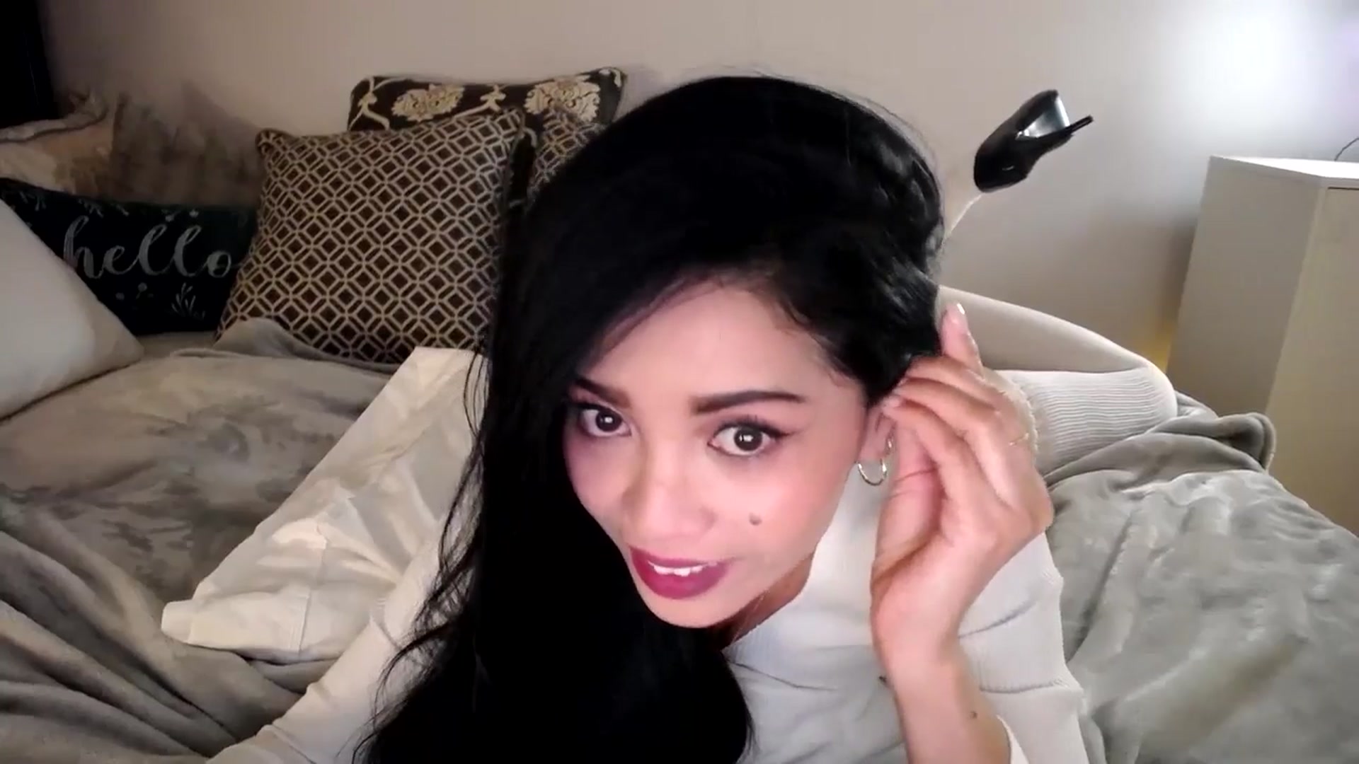 Gallery image thumbnail from AsianLuv_4U's myfreecams stream on, 01/08/2026, 16:55 image 5 of 20