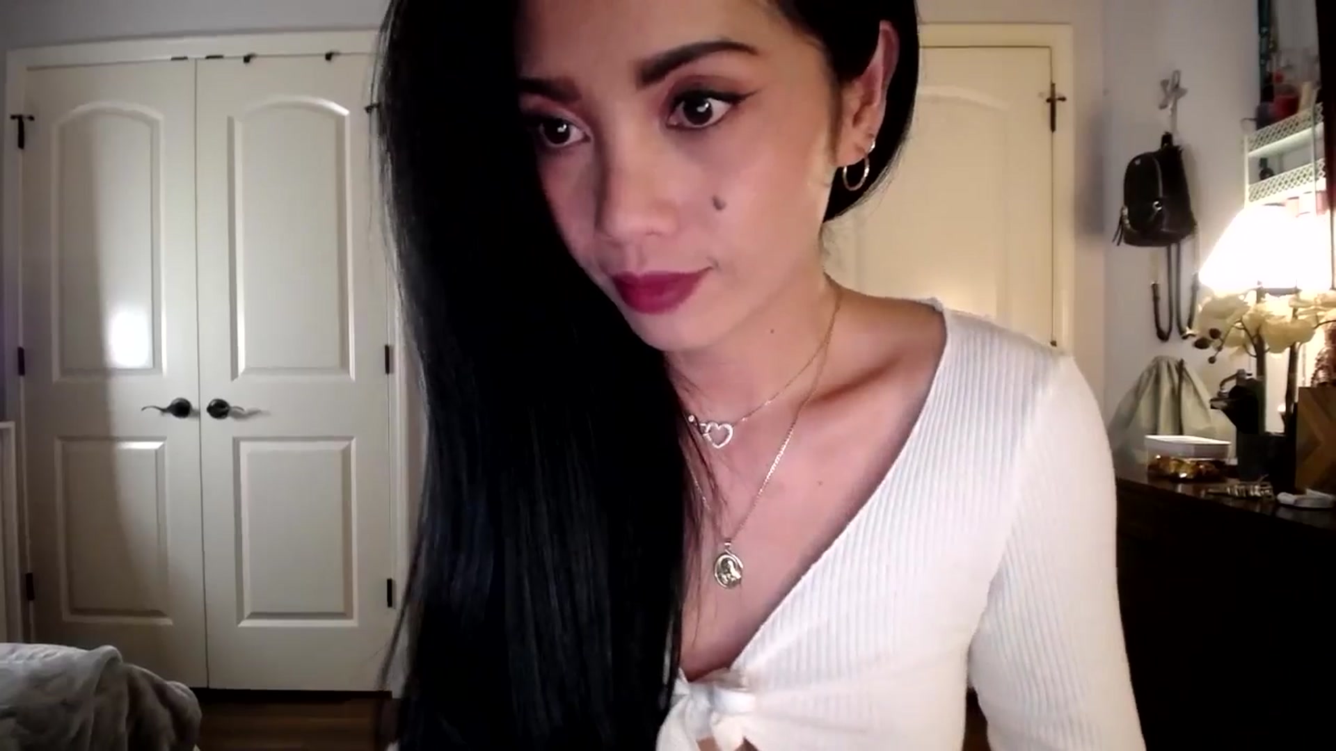 Gallery image thumbnail from AsianLuv_4U's myfreecams stream on, 01/08/2026, 17:33 image 20 of 20