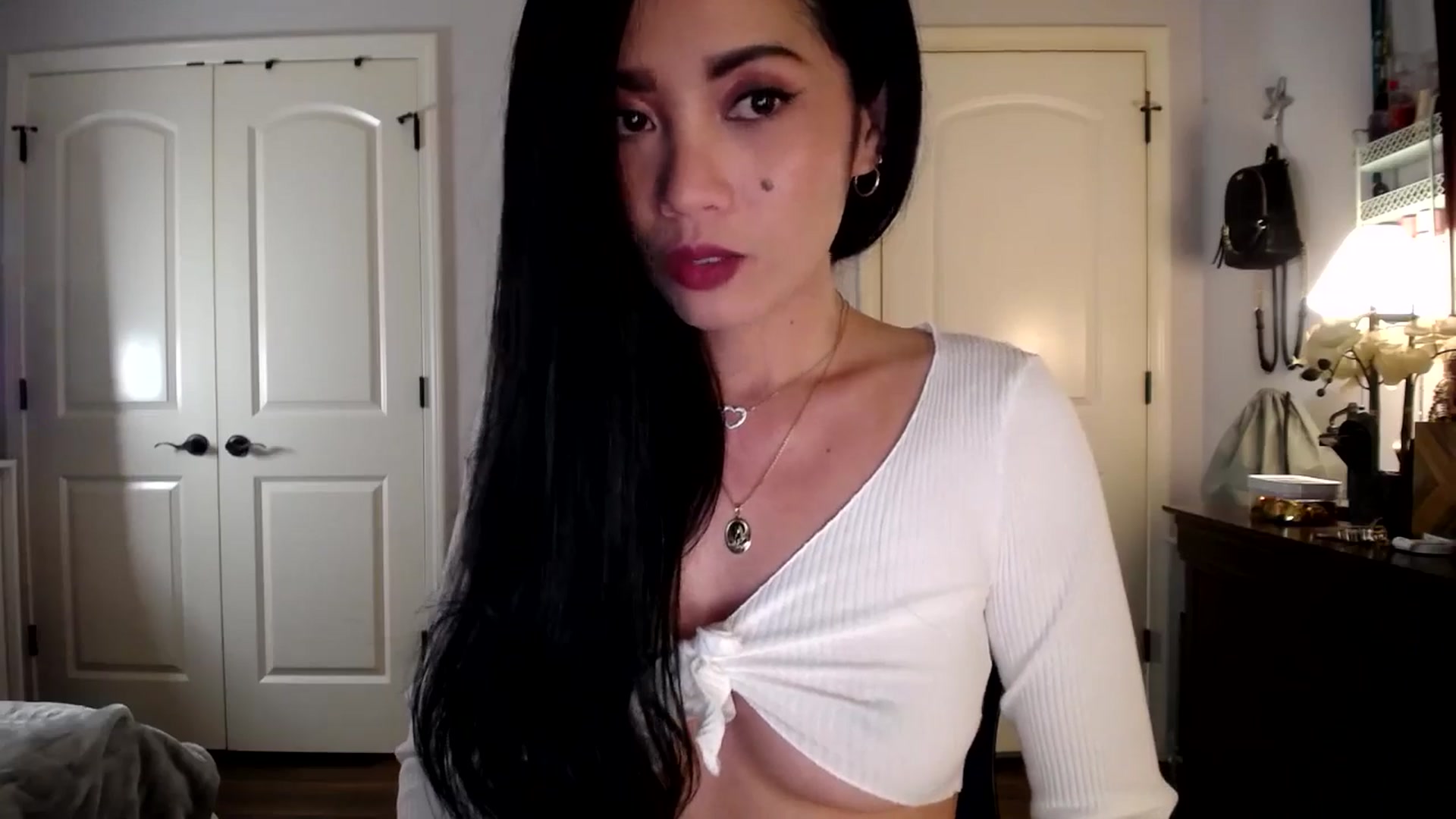 Gallery image thumbnail from AsianLuv_4U's myfreecams stream on, 01/08/2026, 17:33 image 8 of 20