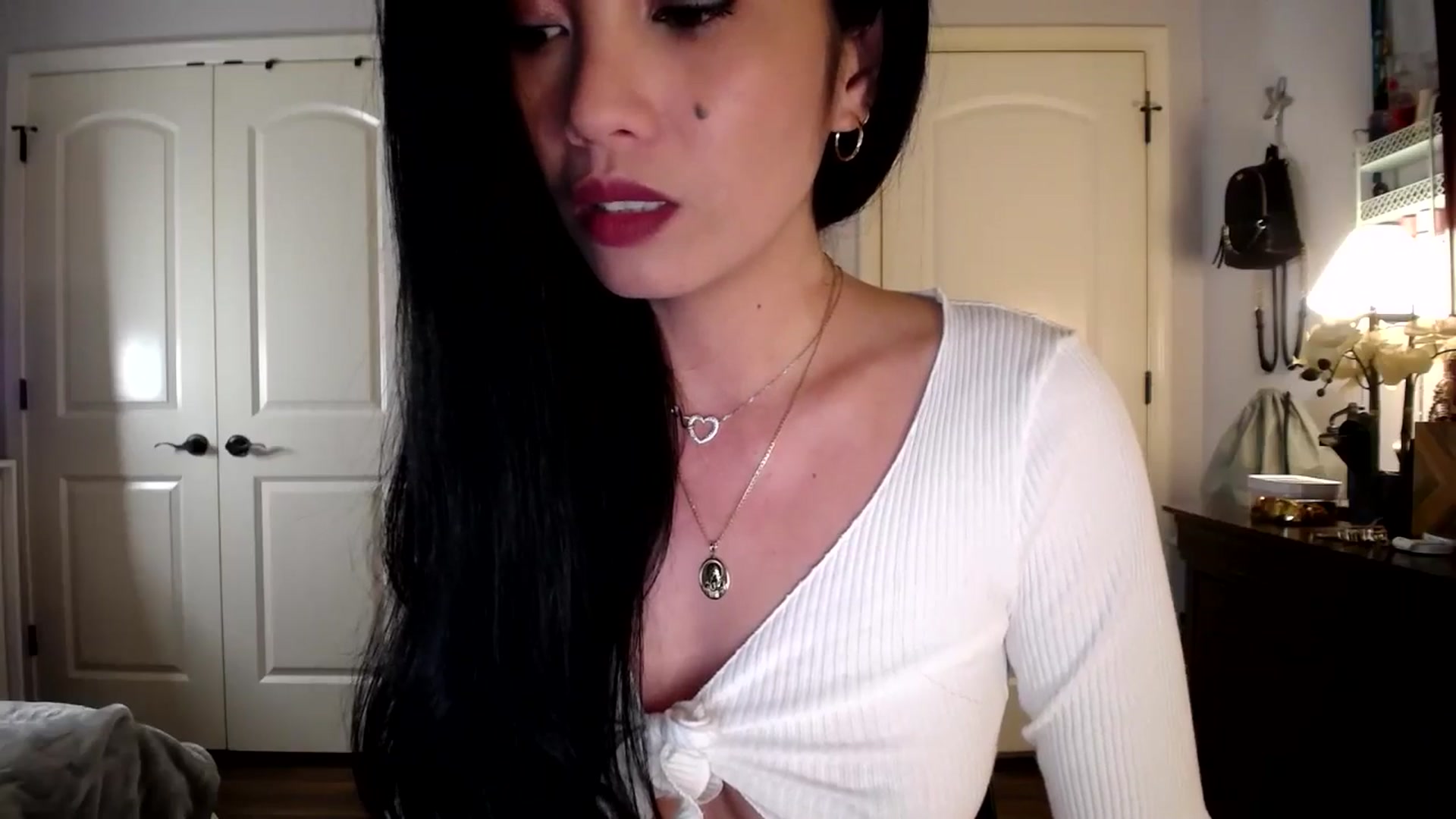 Gallery image thumbnail from AsianLuv_4U's myfreecams stream on, 01/08/2026, 17:33 image 7 of 20
