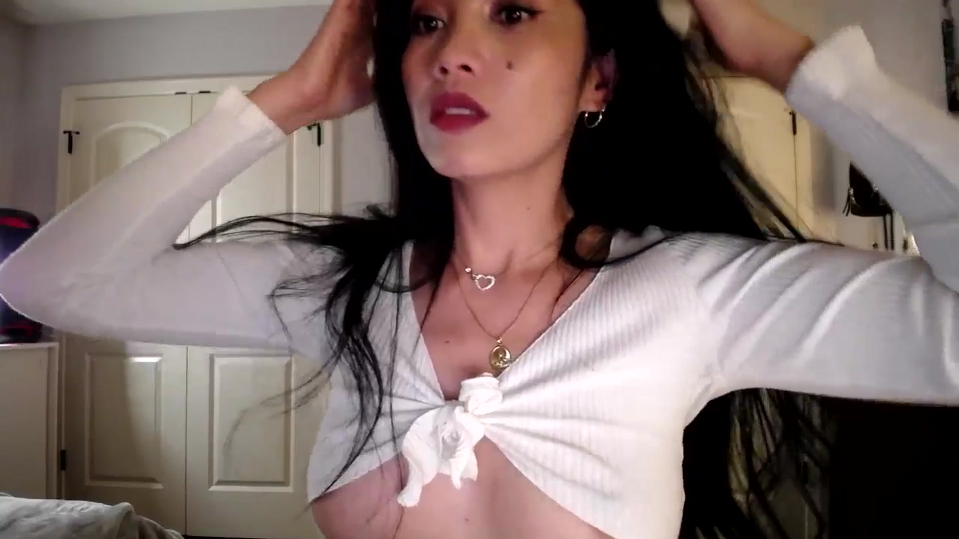 Gallery image thumbnail from AsianLuv_4U's myfreecams stream on, 01/08/2026, 18:48 image 11 of 20