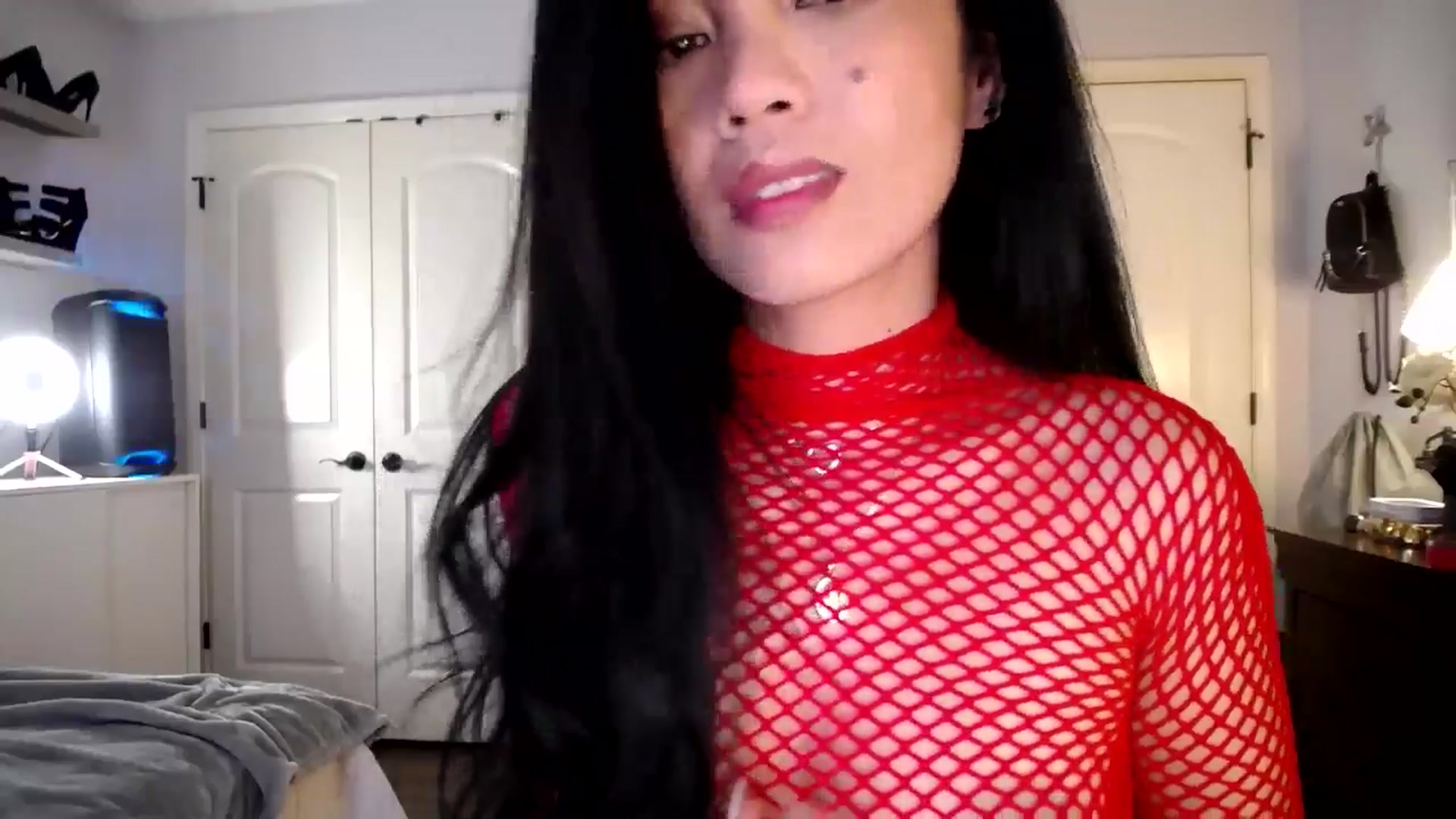 Gallery image thumbnail from AsianLuv_4U's myfreecams stream on, 02/05/2026, 18:21 image 20 of 20
