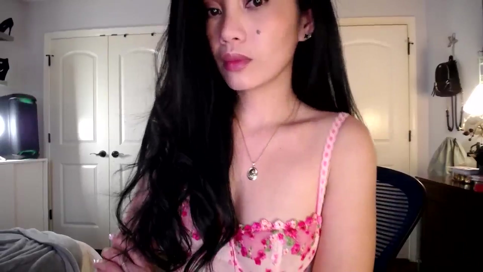 Gallery image thumbnail from AsianLuv_4U's myfreecams stream on, 02/12/2026, 20:07 image 19 of 20