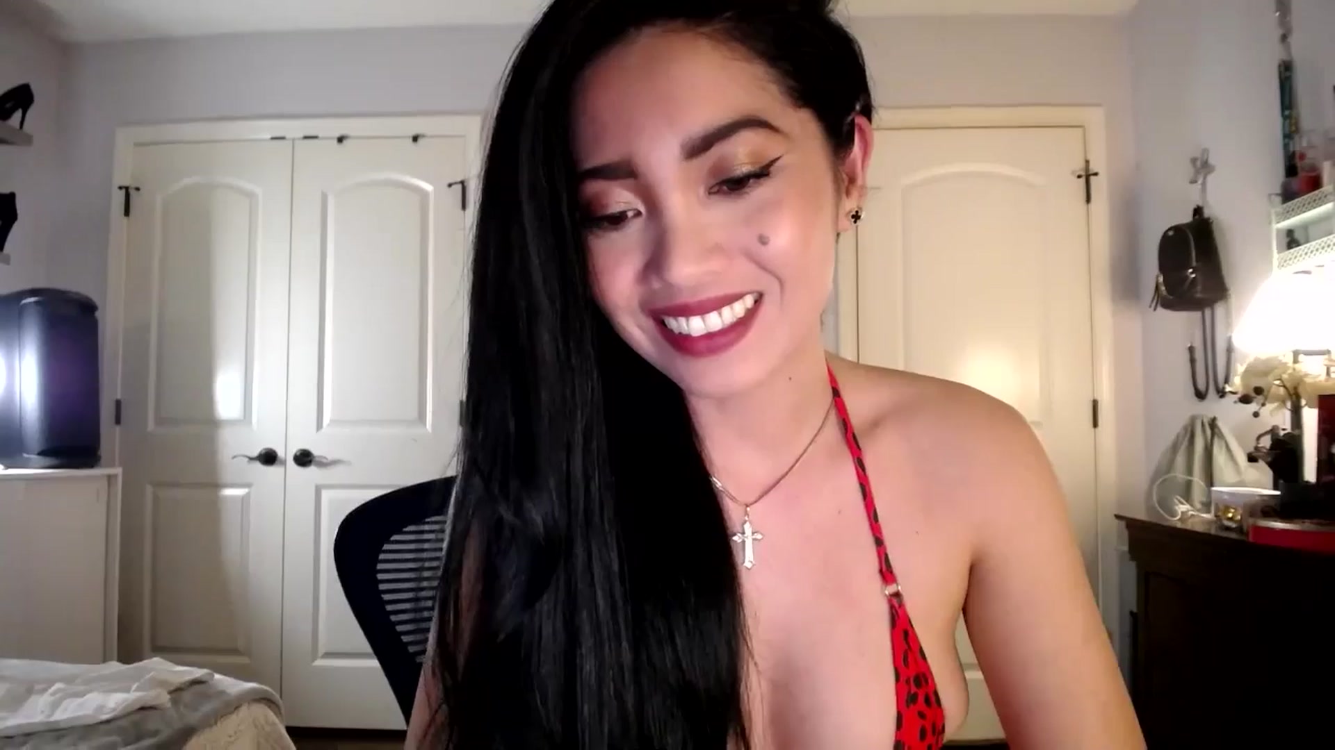 Gallery image thumbnail from AsianLuv_4U's myfreecams stream on, 03/01/2026, 24:01 image 5 of 20