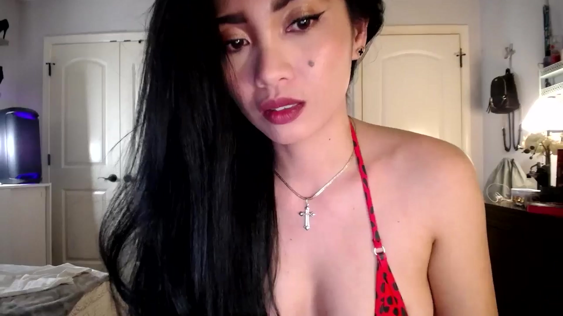 Gallery image thumbnail from AsianLuv_4U's myfreecams stream on, 03/01/2026, 24:01 image 8 of 20