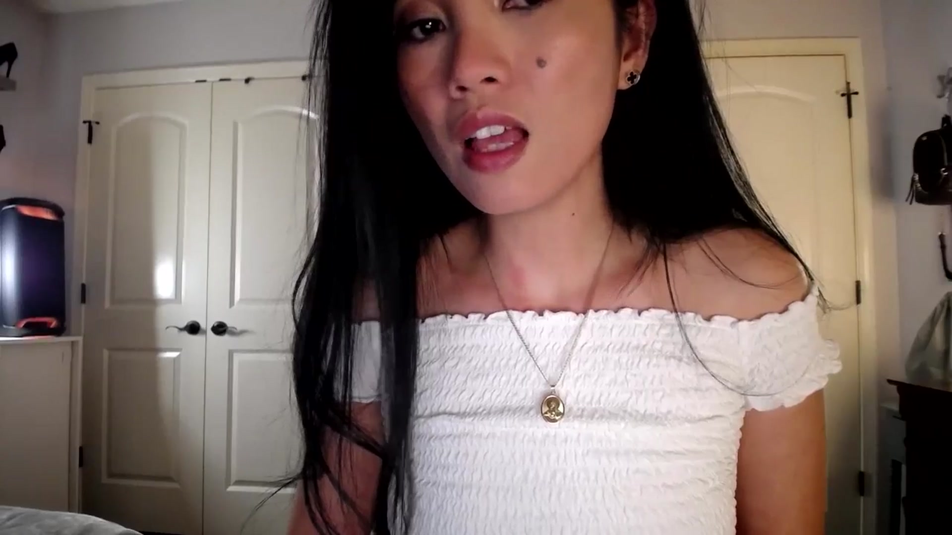 Gallery image thumbnail from AsianLuv_4U's myfreecams stream on, 03/02/2026, 17:54 image 7 of 20